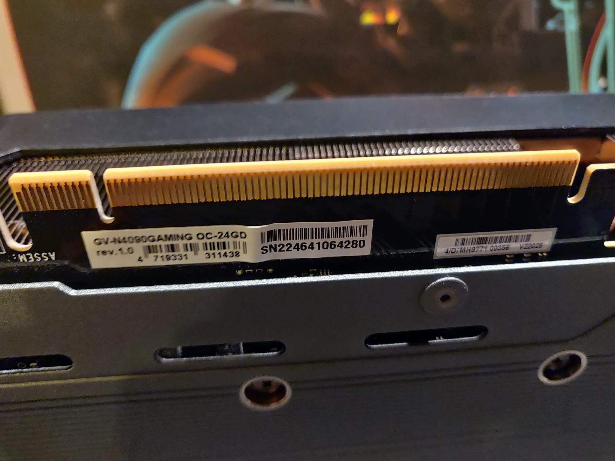 Gigabyte RTX 4090 Gaming OC 24G - used in box
