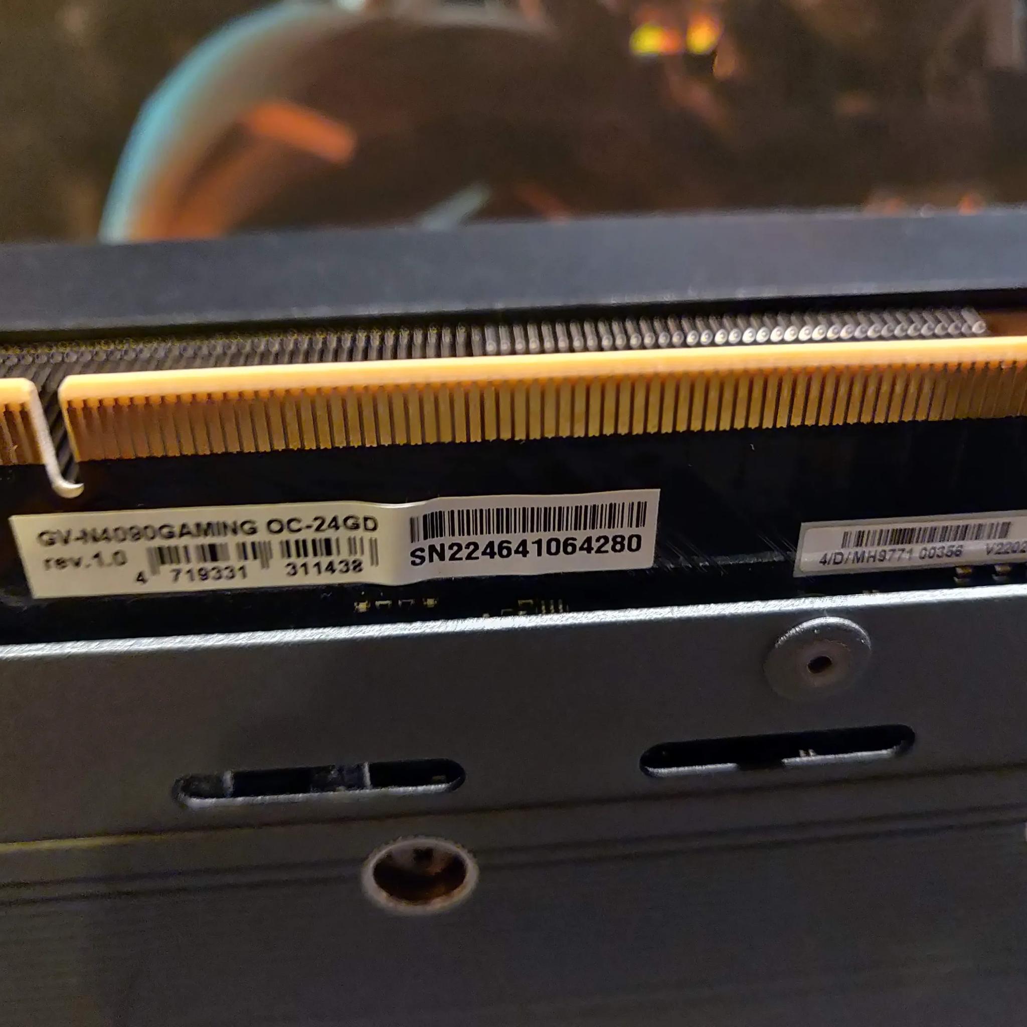 Gigabyte RTX 4090 Gaming OC 24G - used in box