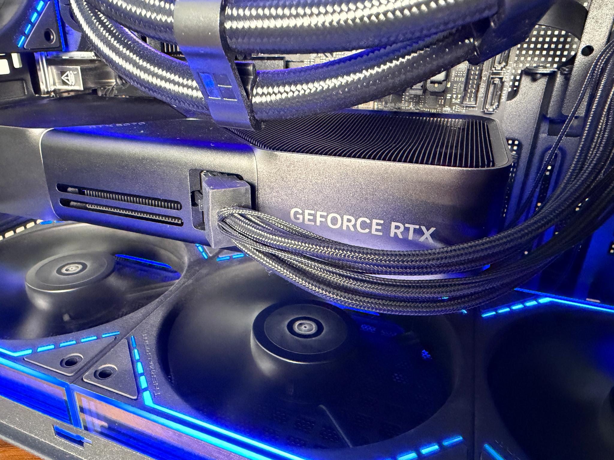 KAIROS⏳ | RTX 5070 FE + Ryzen 7 7800X3D + 32GB Ram 6000Mhz CL-28 + 1Tb Nvme ssd