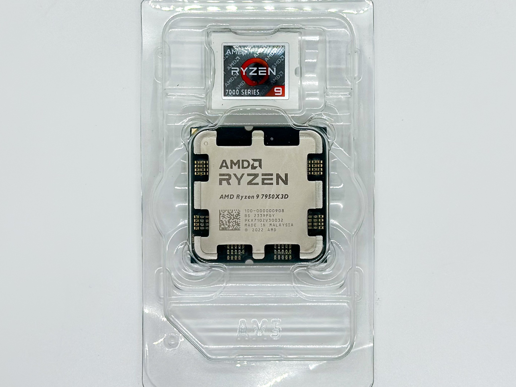 AMD Ryzen 9 7950X3D 4.2 GHz 16-Core 128MB AM5 CPU Processor 120W