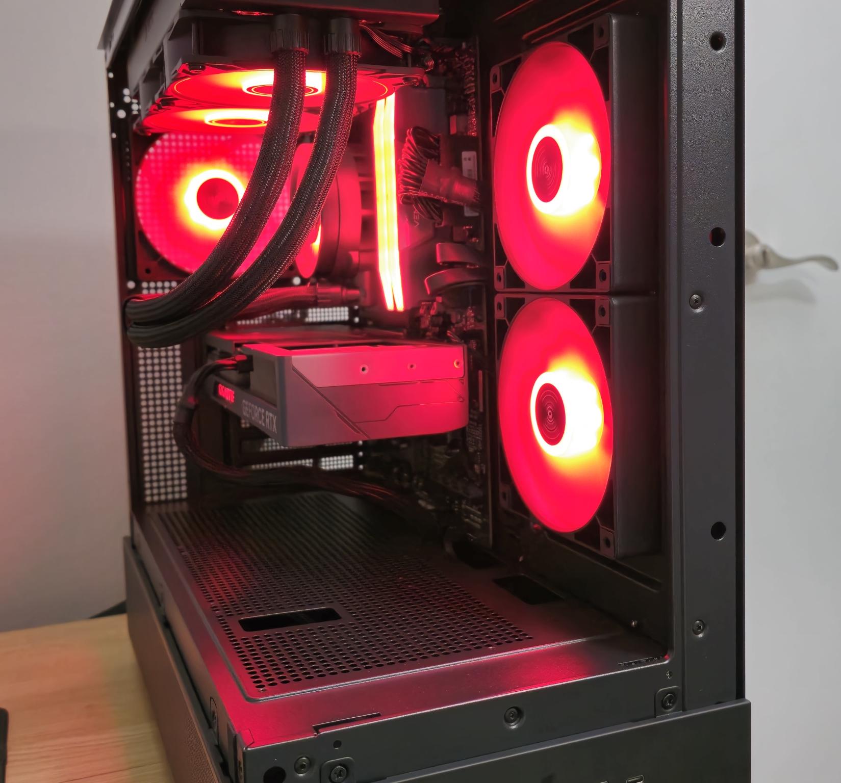⬛Onyx⬛ RTX 4070 Super ⬛ Ryzen 7 7700X ⬛ 32GB DDR5-6000 ⬛ 2 TB SSD