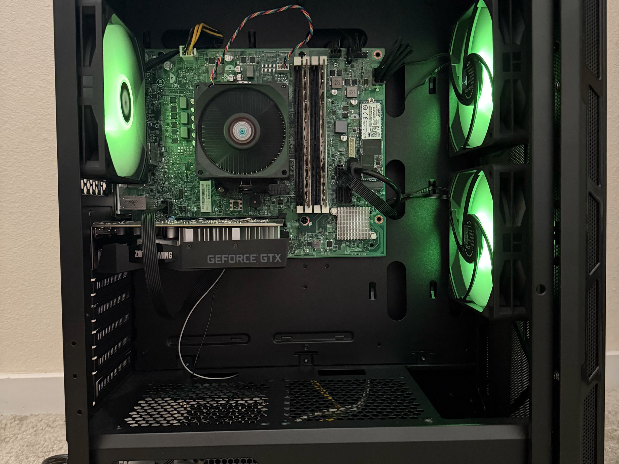 Budget Gaming PC! / GTX 1650 and Ryzen 3 3200G