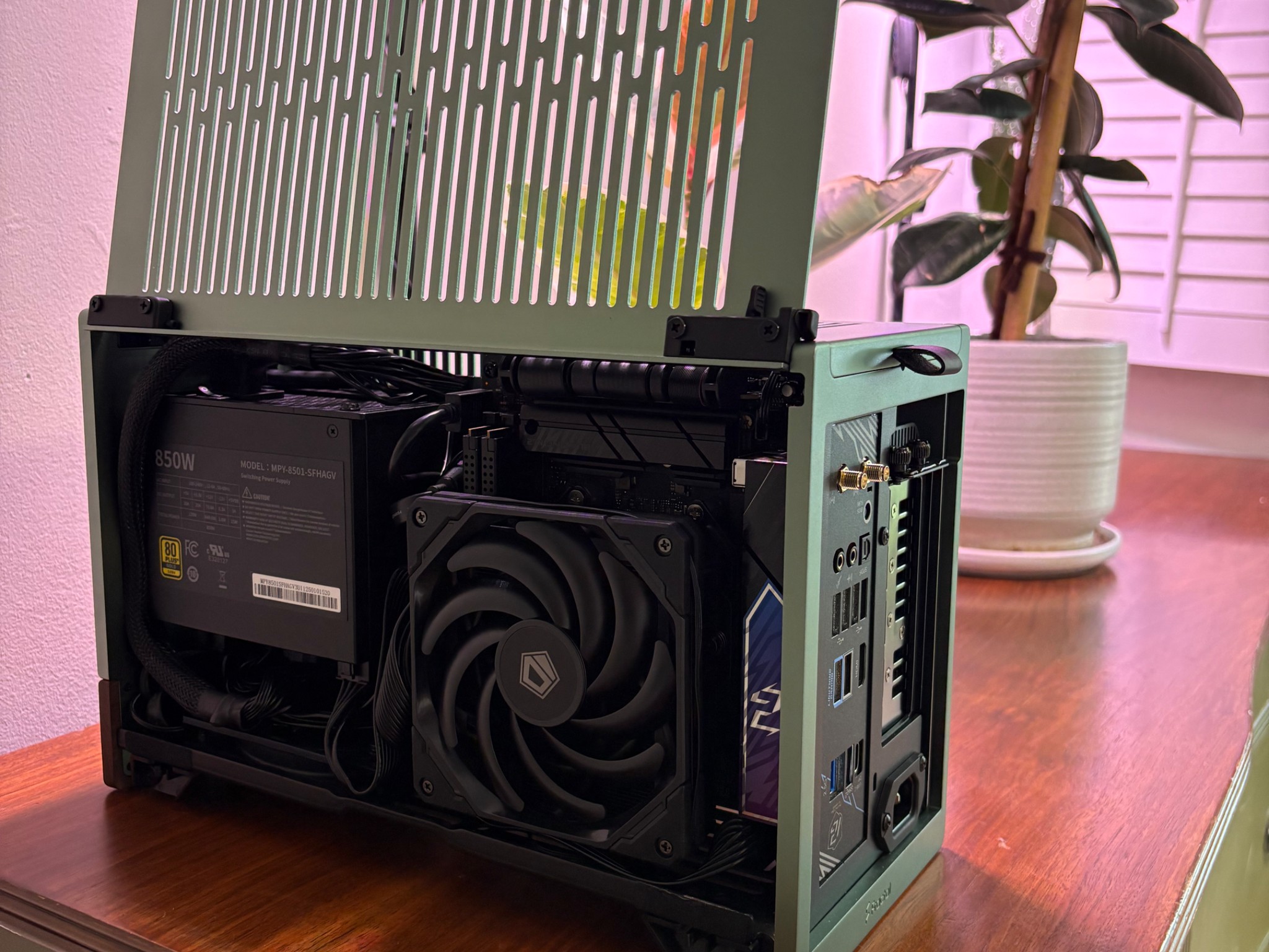 RTX 4070TI | Ryzen 5 7600X3D | 32GB DDR5 | 1TB SSD | 850W Gold PSU | Air Cooler | Fractal Terra
