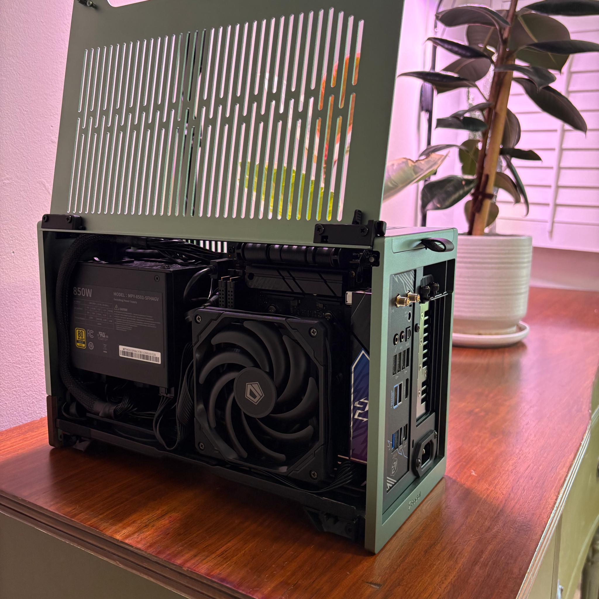 RTX 4070TI | Ryzen 5 7600X3D | 32GB DDR5 | 1TB SSD | 850W Gold PSU | Air Cooler | Fractal Terra