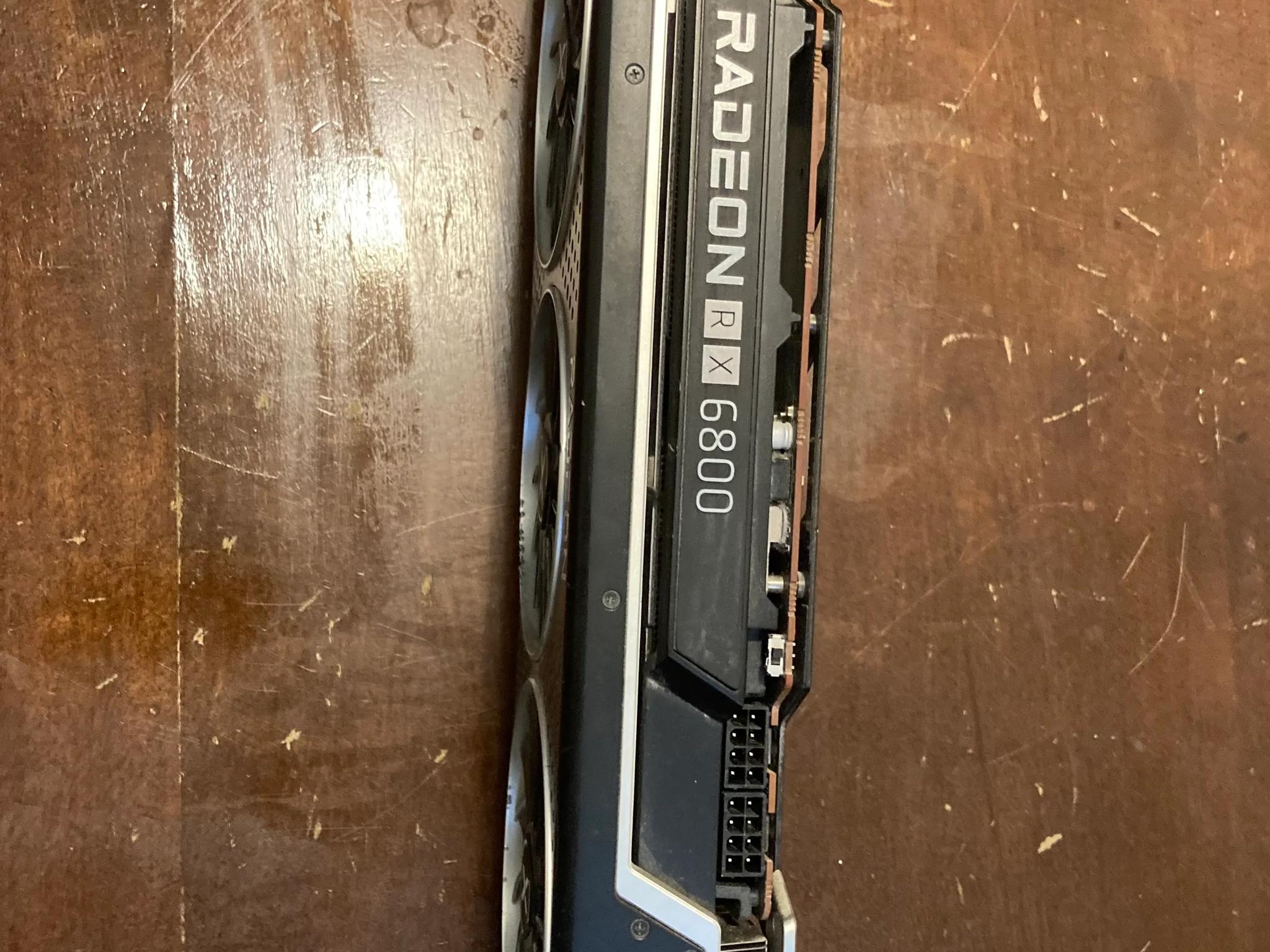 XFX Radeon RX6800 MERC 319