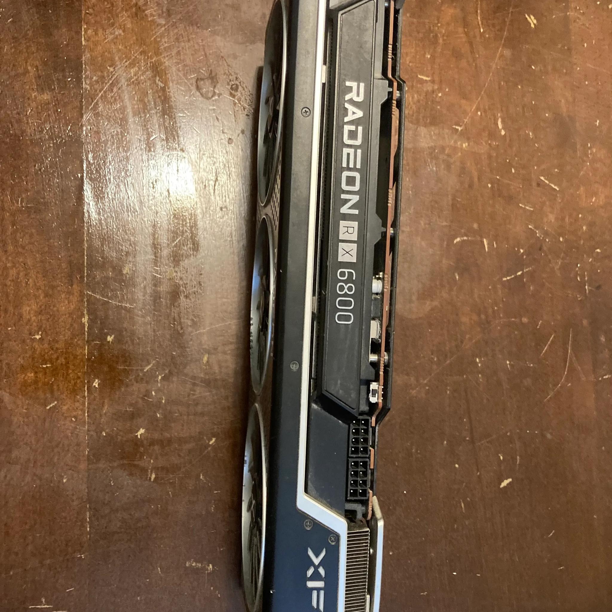 XFX Radeon RX6800 MERC 319