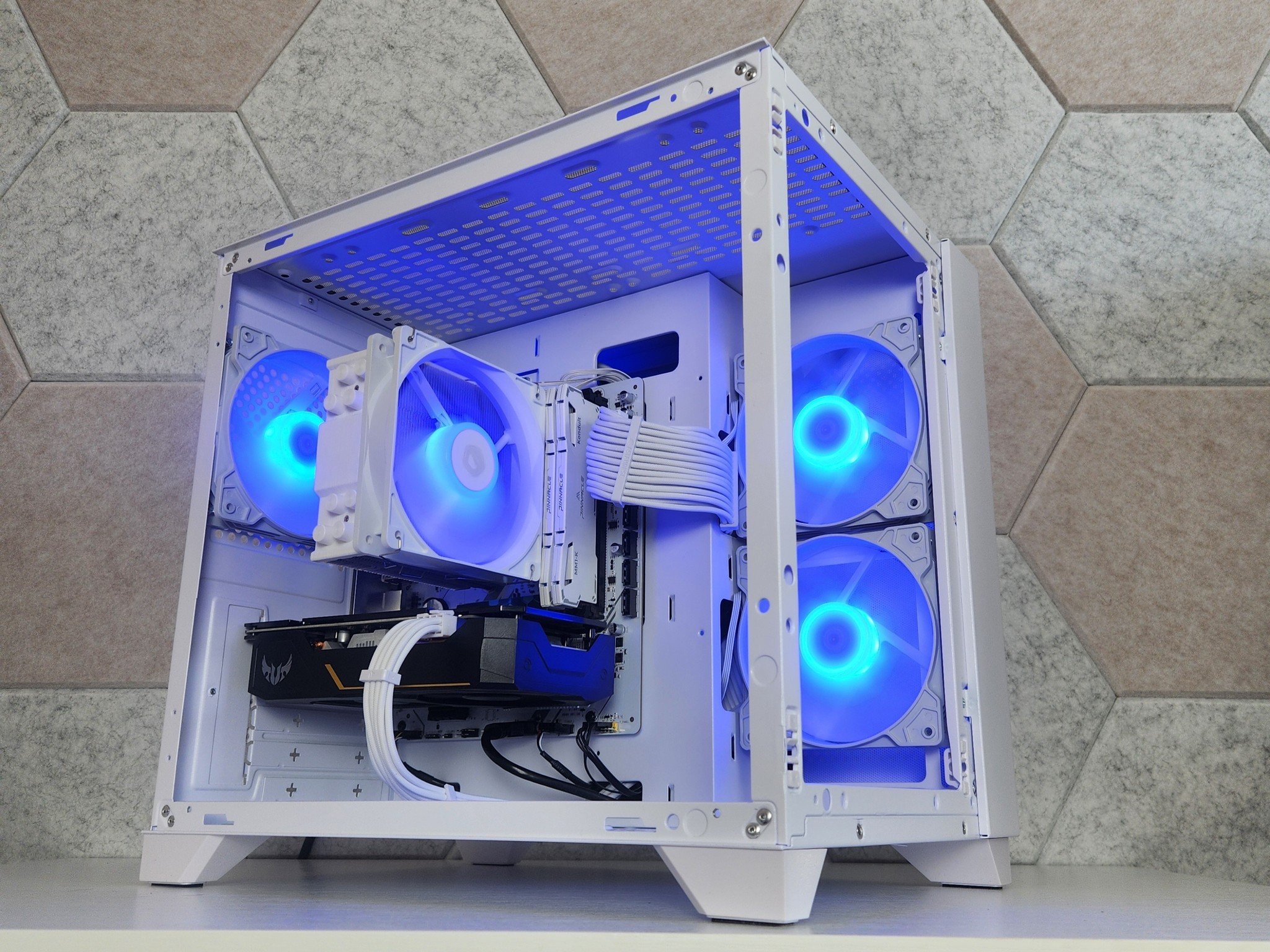 🤍NVIDIA GTX 1660 Super | Ryzen 5 2600X | 16GB RAM | 512GB SSD | Win11 Pro | WIFI | RGB |