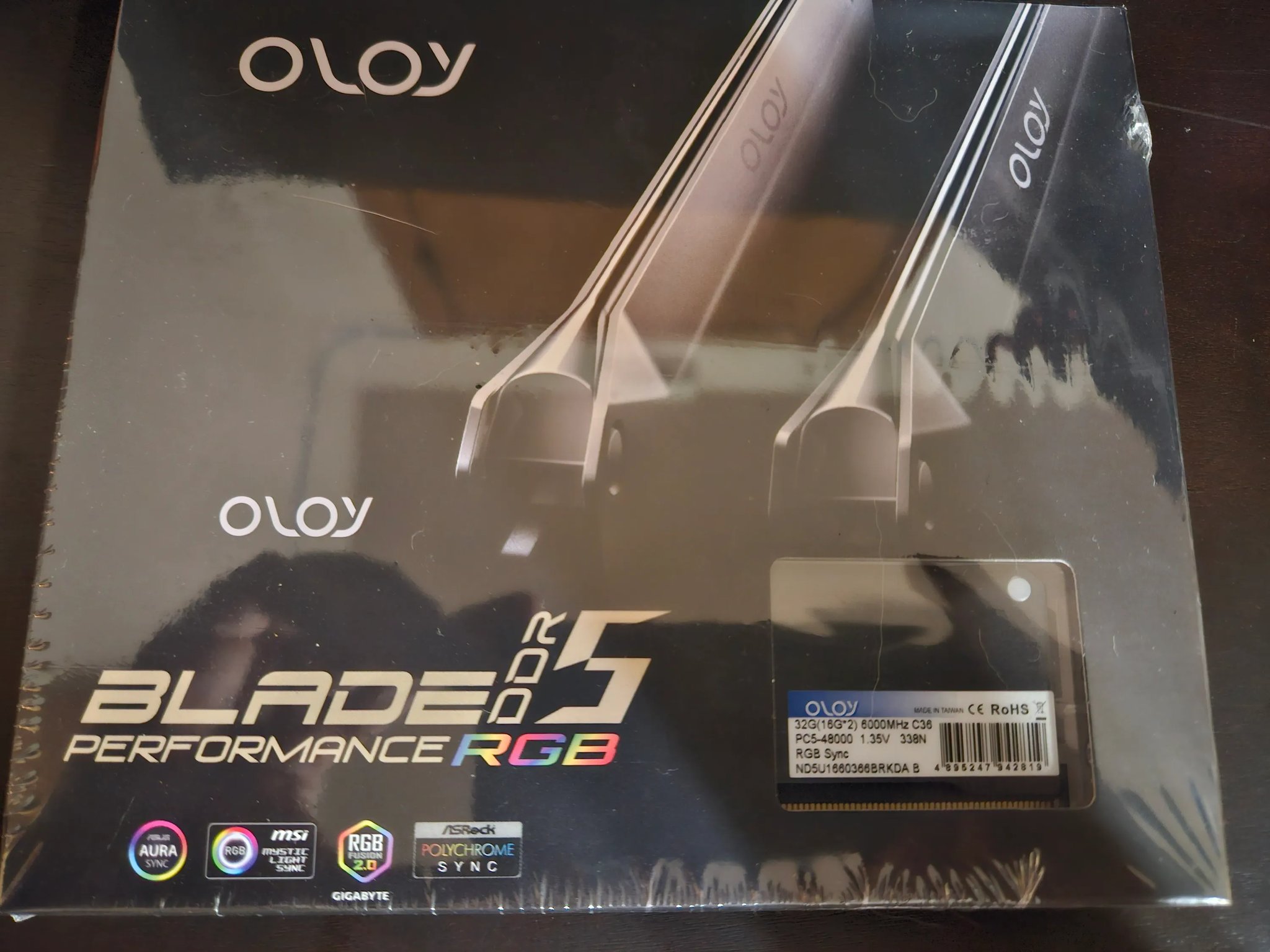OLOy BNIB Blade RGB 32GB (2 x 16GB) 288-Pin PC RAM DDR5 6000 (PC5 48000)