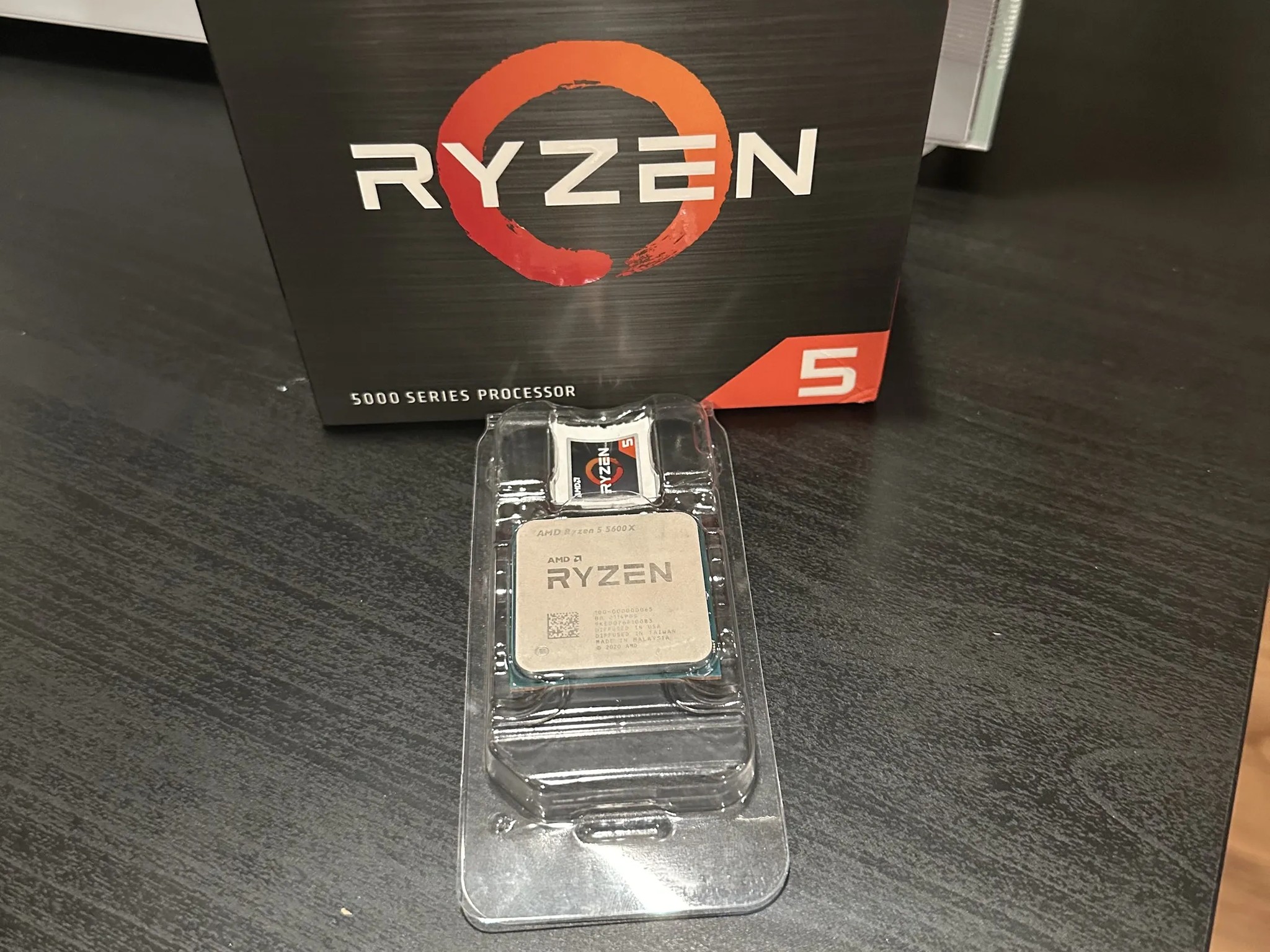 Like New! Ryzen 5 5600x W/ Wraith Stealth CPU Cooler