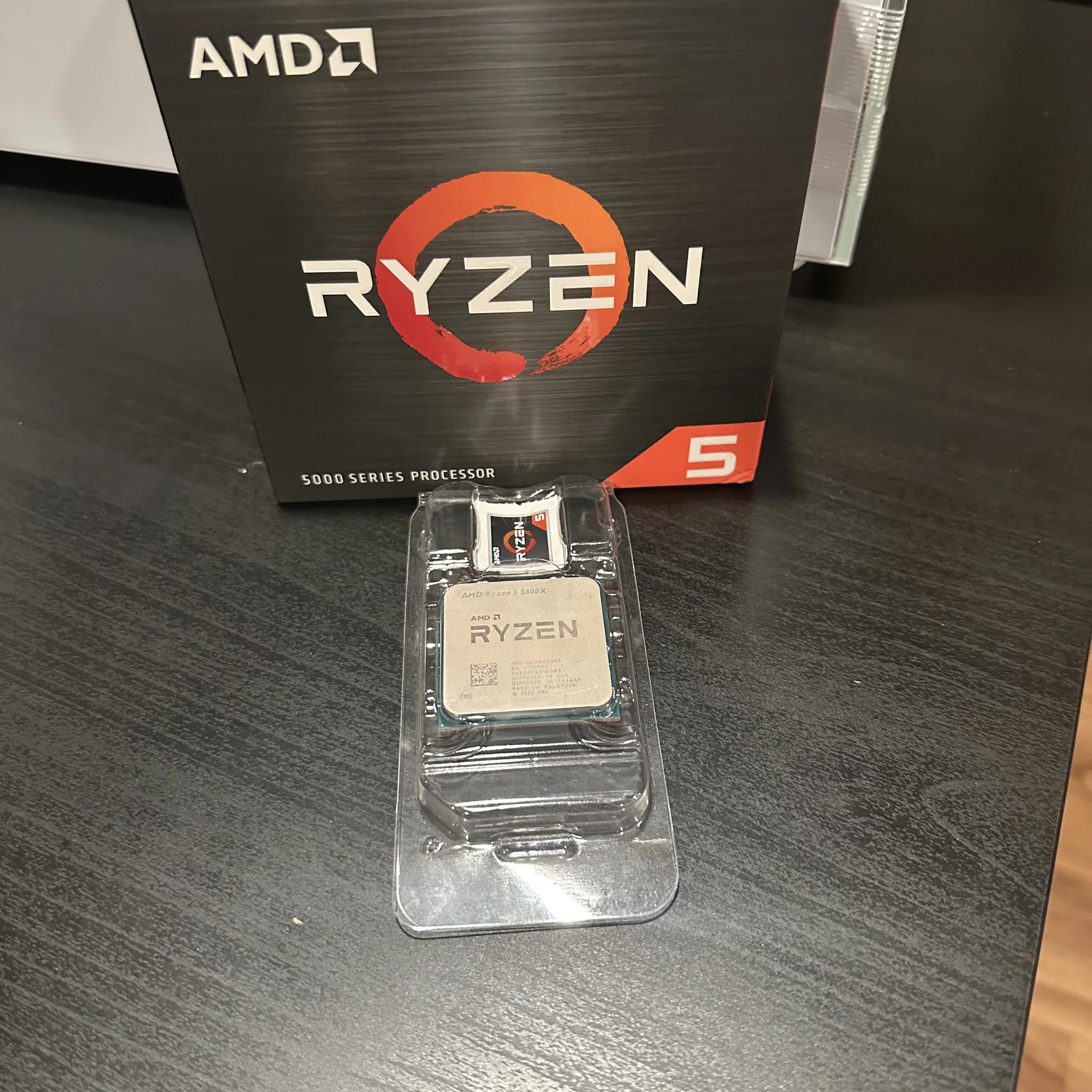Like New! Ryzen 5 5600x W/ Wraith Stealth CPU Cooler
