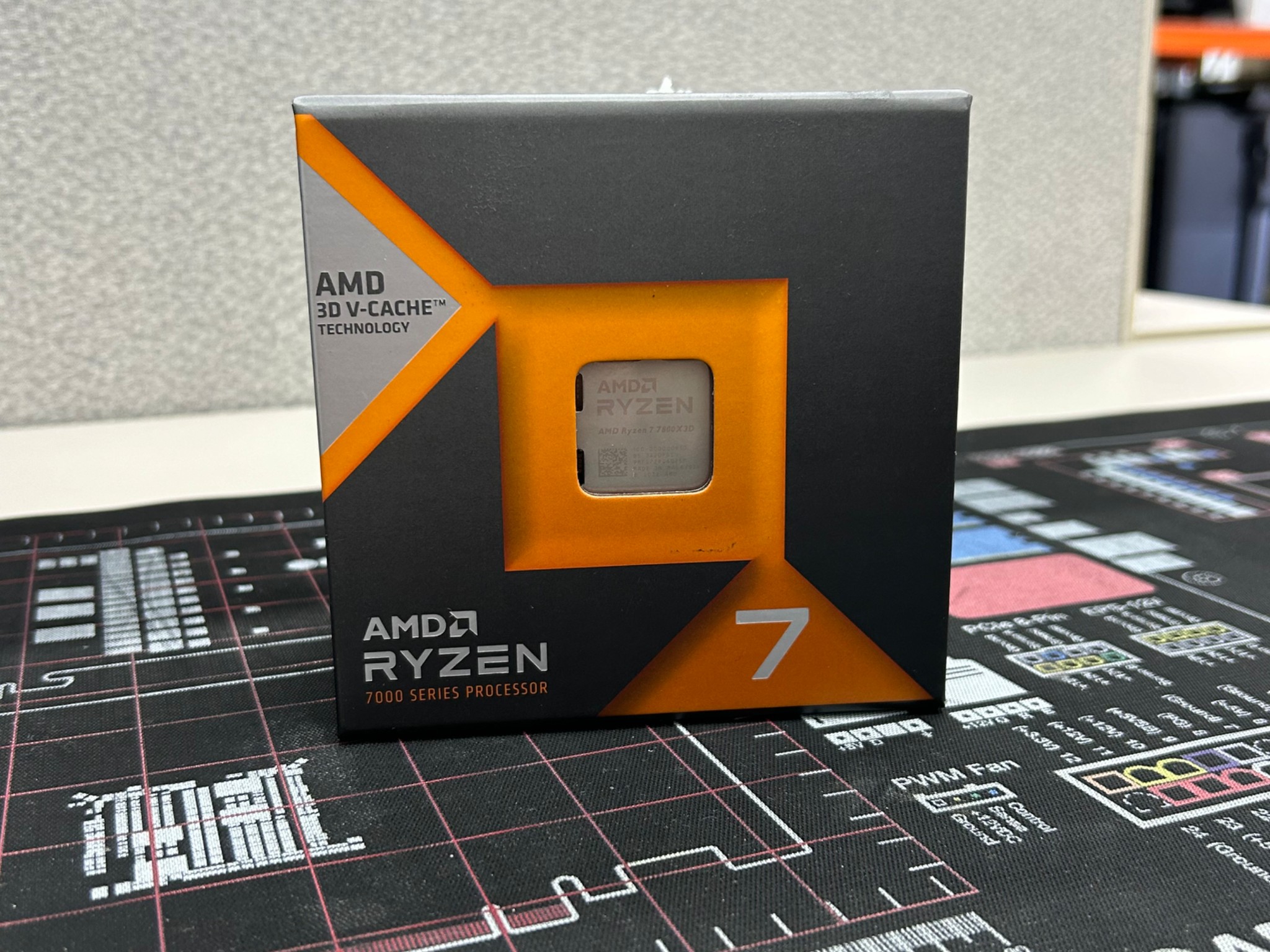 AMD Ryzen 7 7800X3D