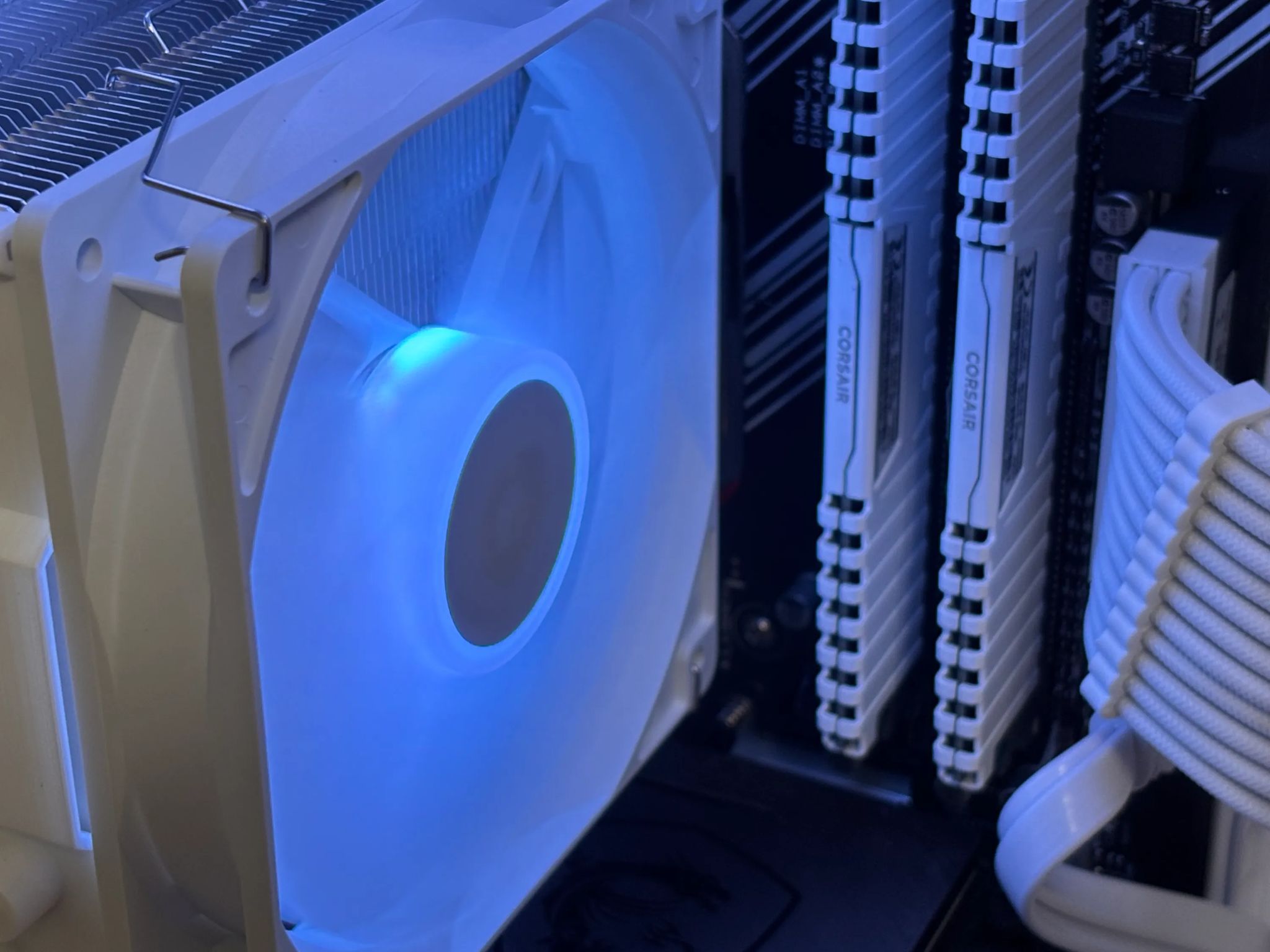White RTX Fish Tank Gaming PC Wifi