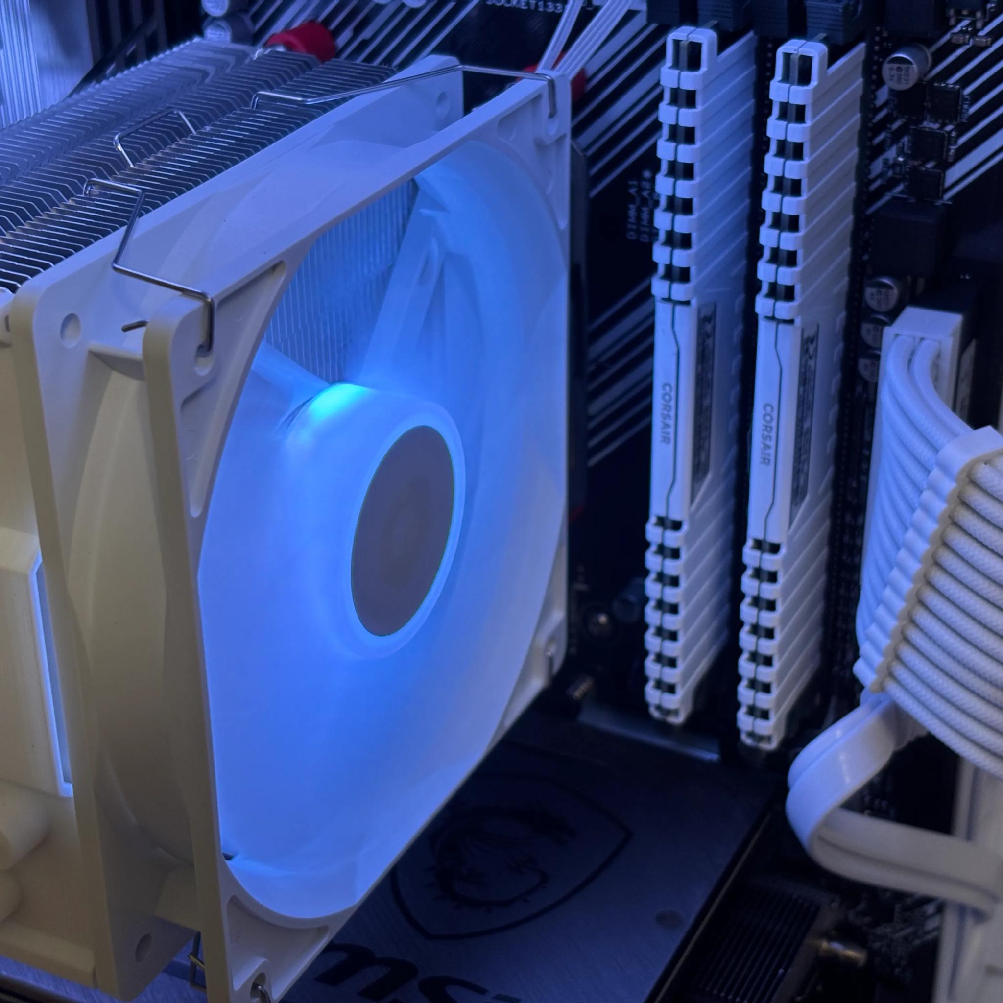 White RTX Fish Tank Gaming PC Wifi