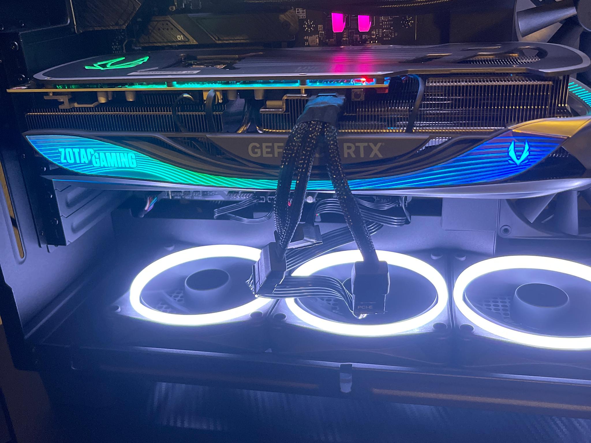 ZOTAC GAMING GeForce RTX 4070 Ti Trinity