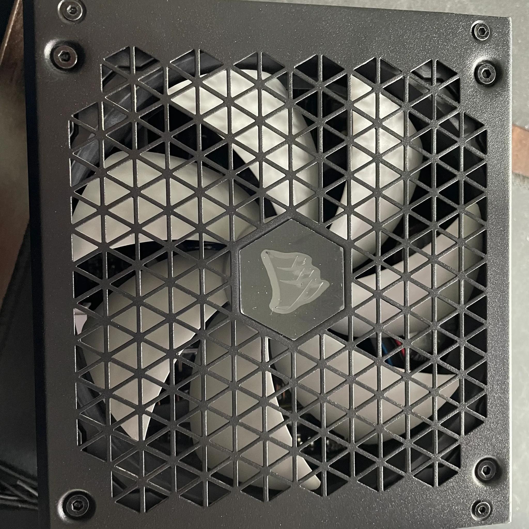 Corsair RMx (2021) 850 W 80 + Gold Certified Fully Modular Power Supply - Great condition