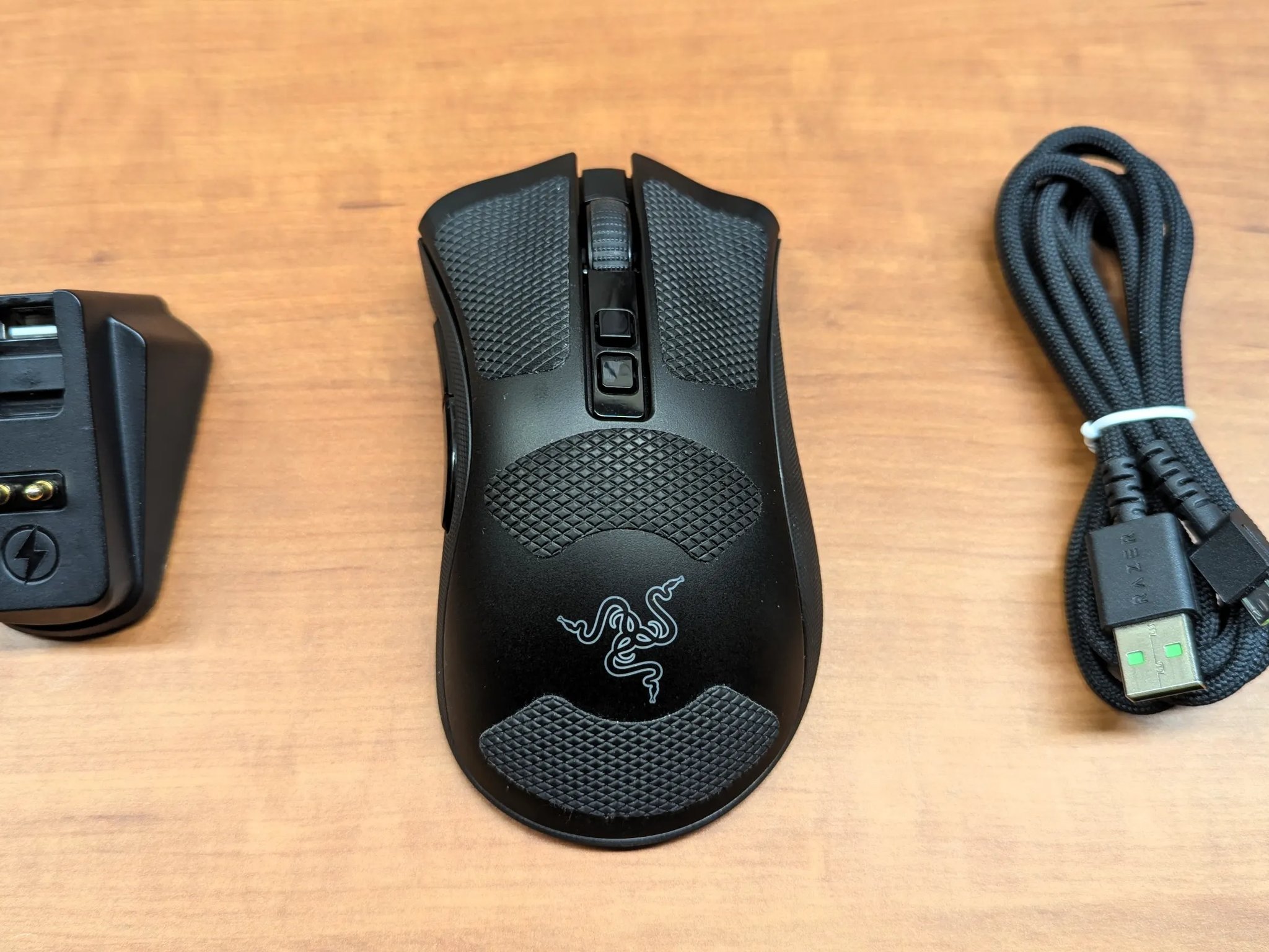 Razer Deathadder V2 Pro Wireless Gaming Mouse W/ Charging Dock