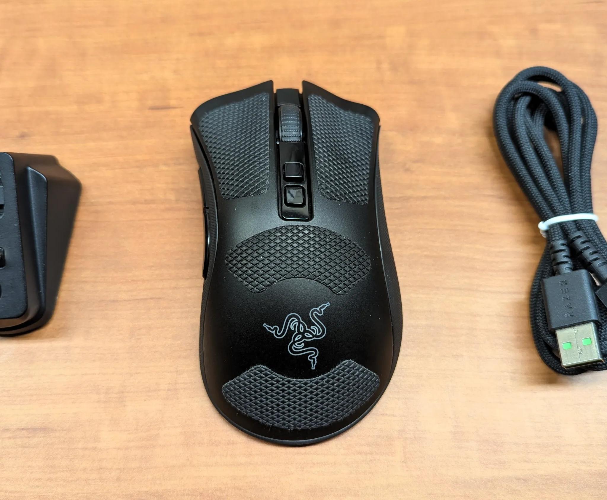 Razer Deathadder V2 Pro Wireless Gaming Mouse W/ Charging Dock