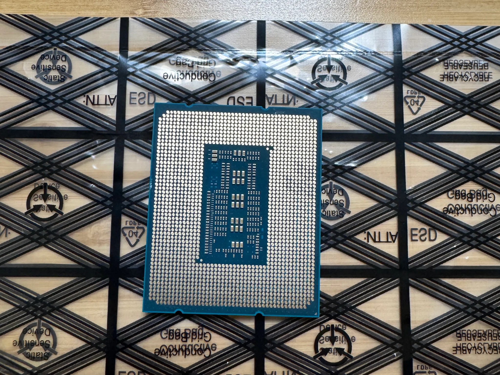 Intel i7 14700F 5.40GHz 20 Core (8P+12E) 28 Thread LGA 1700