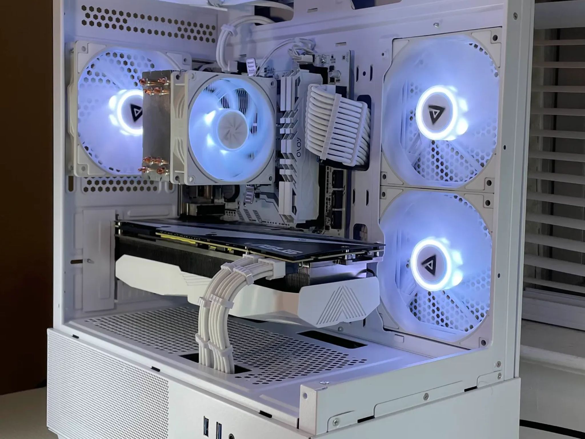 Gaming PC (Ryzen 5 3600X, RTX 2080, 16GB 3600Mhz)