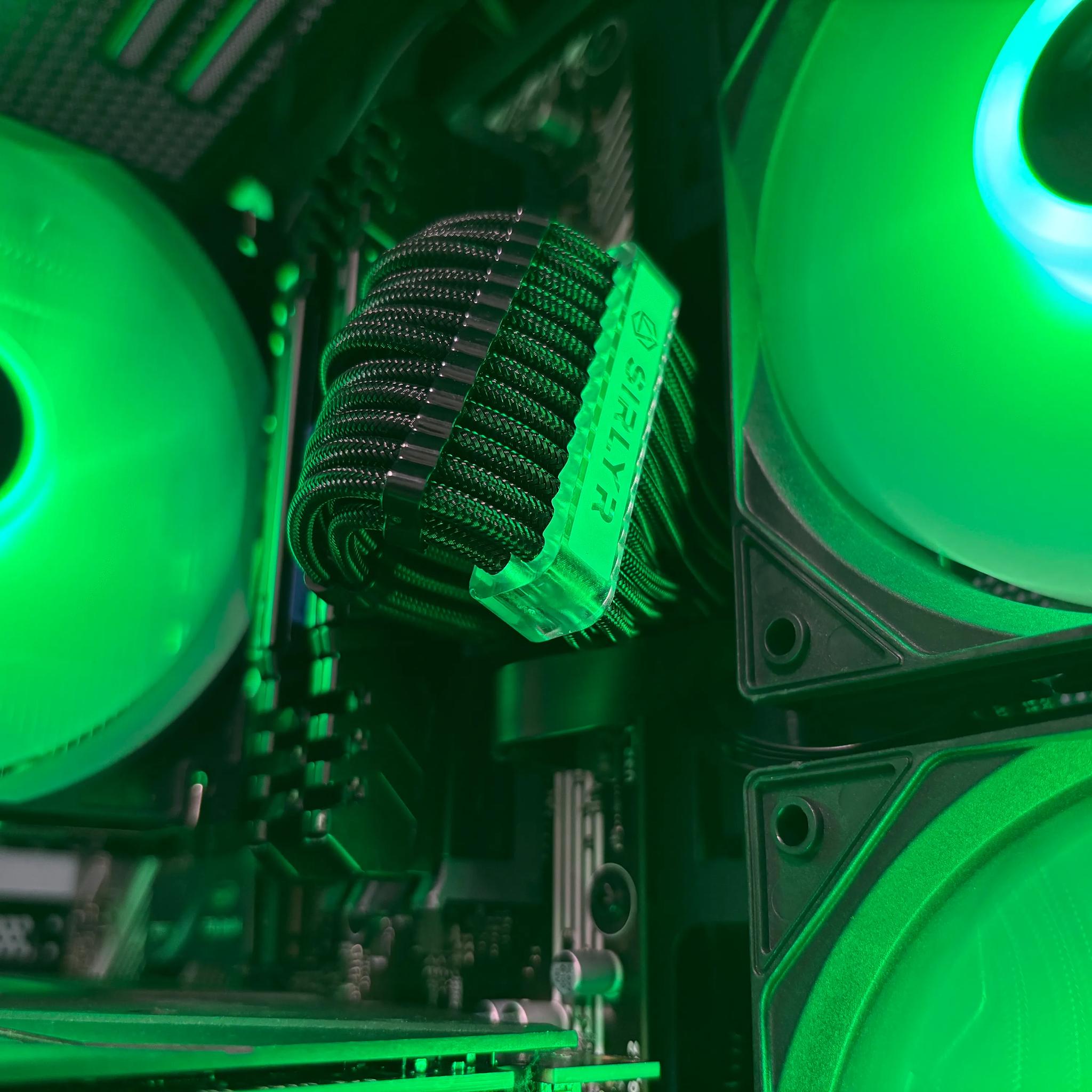 Fish Tank RTX Gaming PC