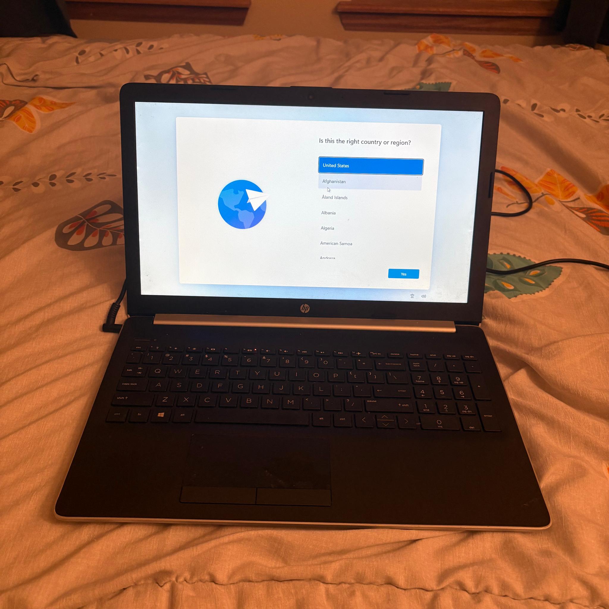 HP 15.6” Touchscreen Laptop – i5 / 12GB RAM / 128GB SSD *READ*