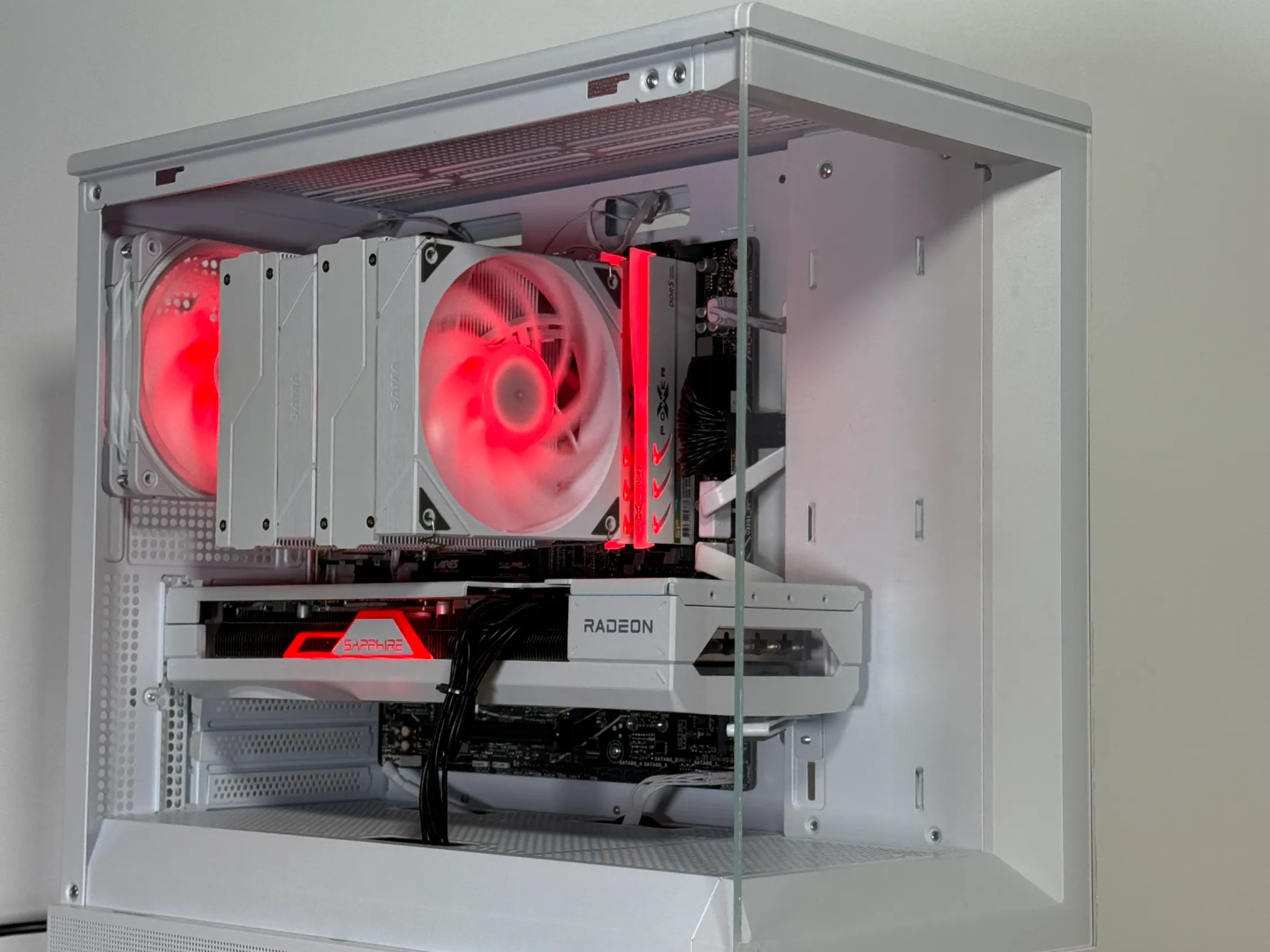 RX 7800XT Ryzen 5 7600X Gaming PC