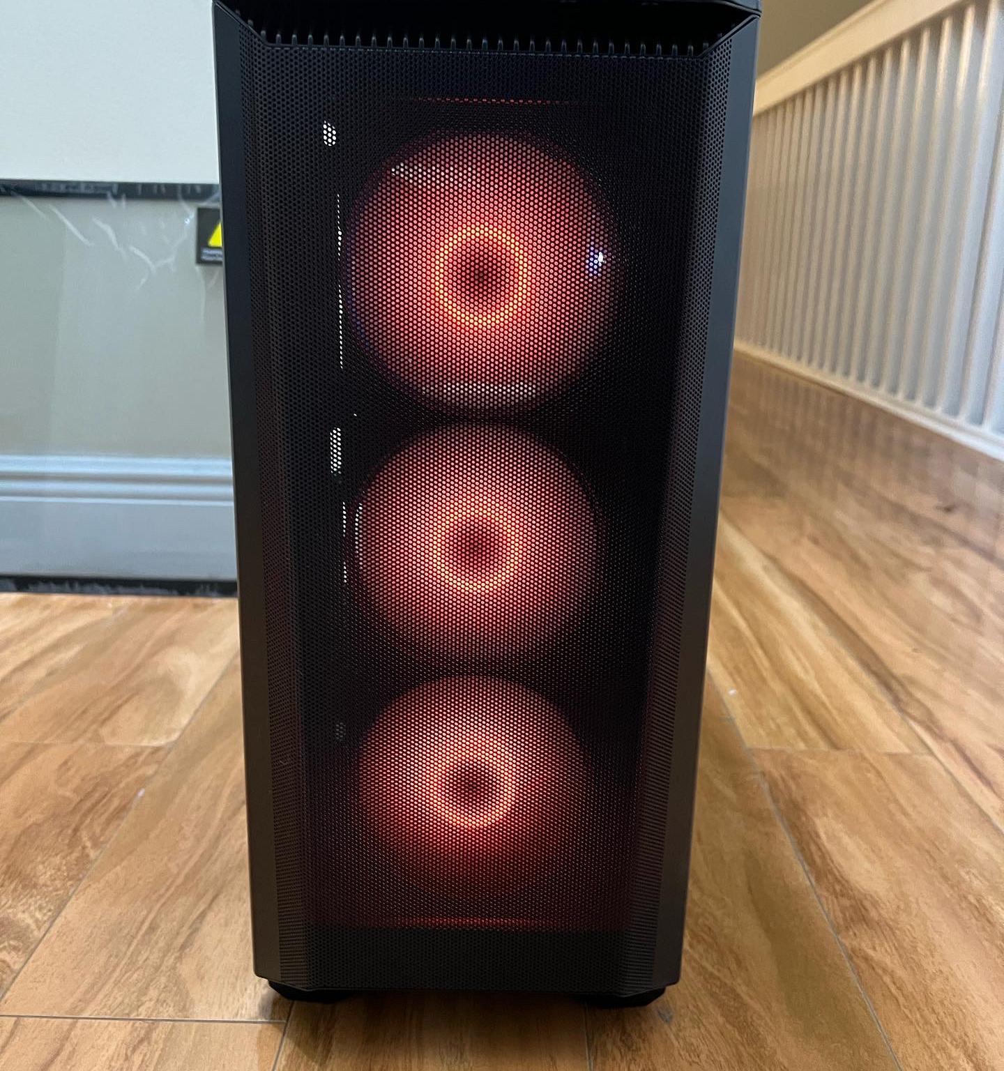 Red Liner (GTX 1070 + I5 9600KF)