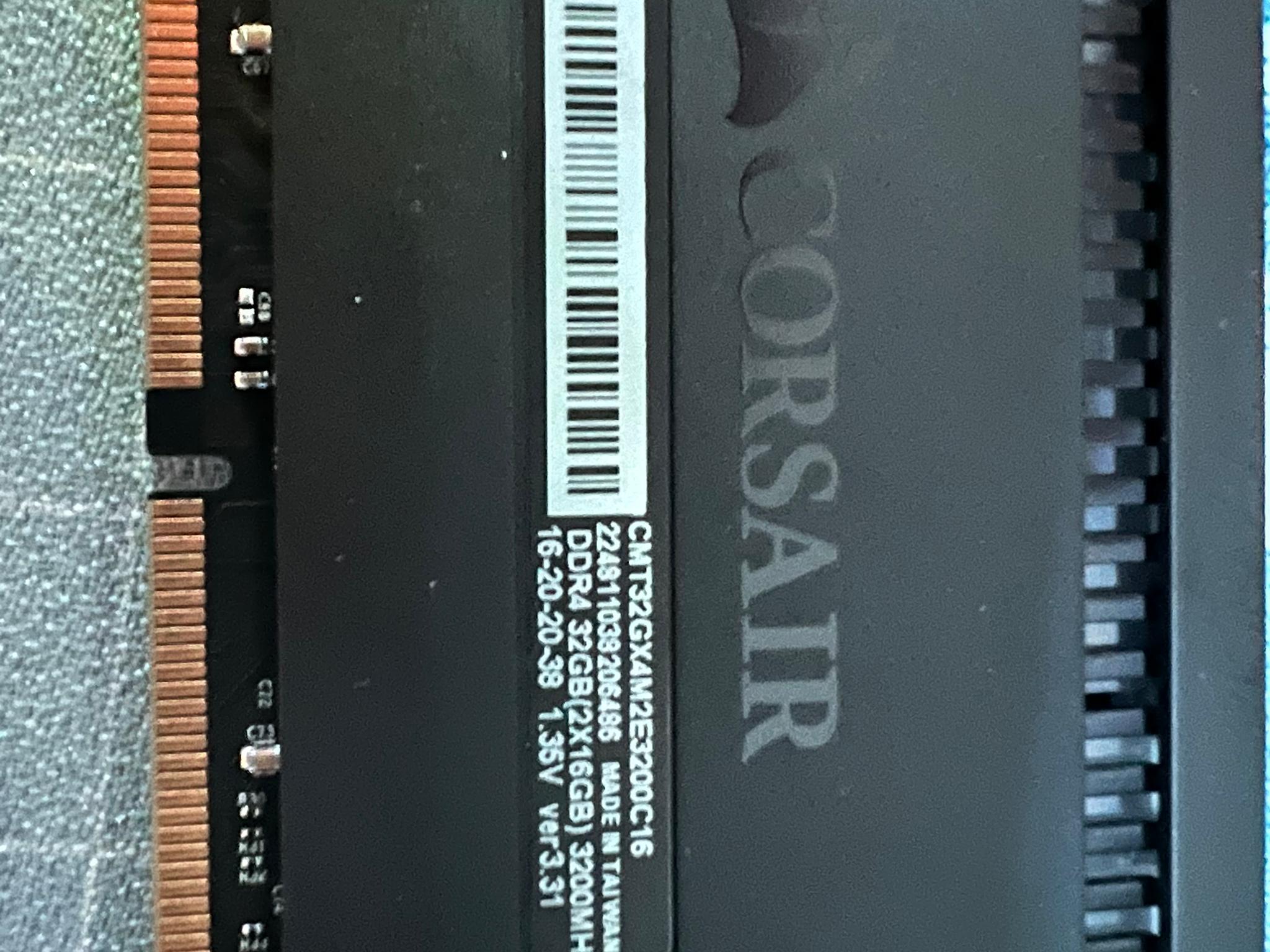 32gb 3200mhz CL16 DDR4 