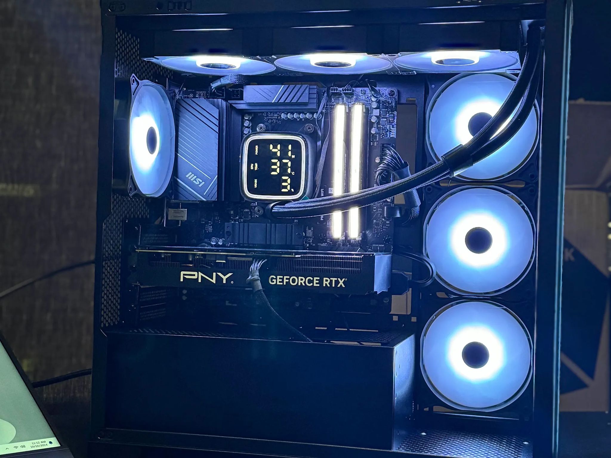 Midnight Phantom | RTX 4070 12 GB | 32 GB DDR5 | 1 TB SSD | Ryzen 5 7500F | High End Gaming PC