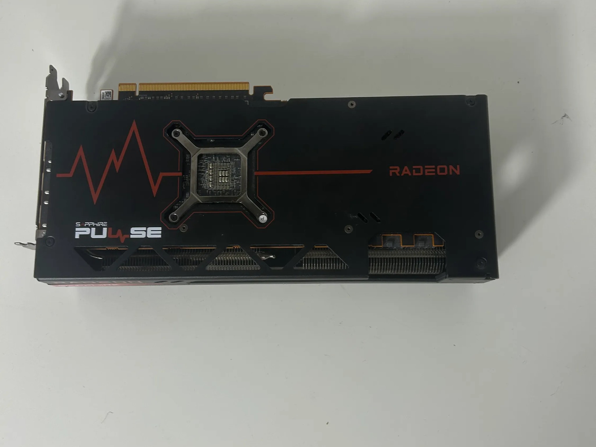 Sapphire Pulse RX 7700 XT 12GB GDDR6