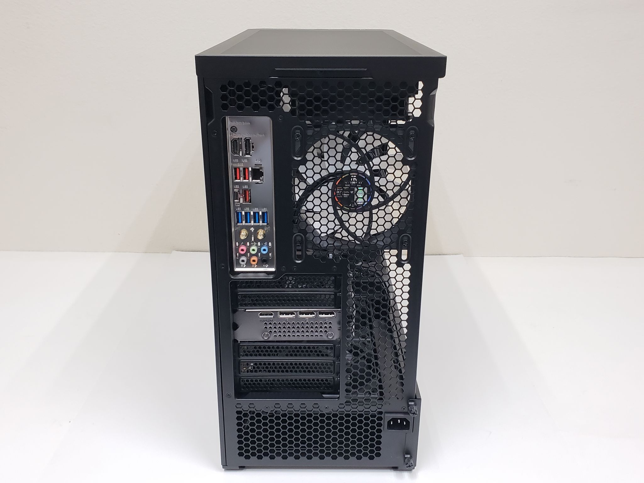 PC Sale! Ryzen 5 7600X, RTX 5060, 32GB-DDR5 6000, 1TB SSD NVMe, 750W PSU