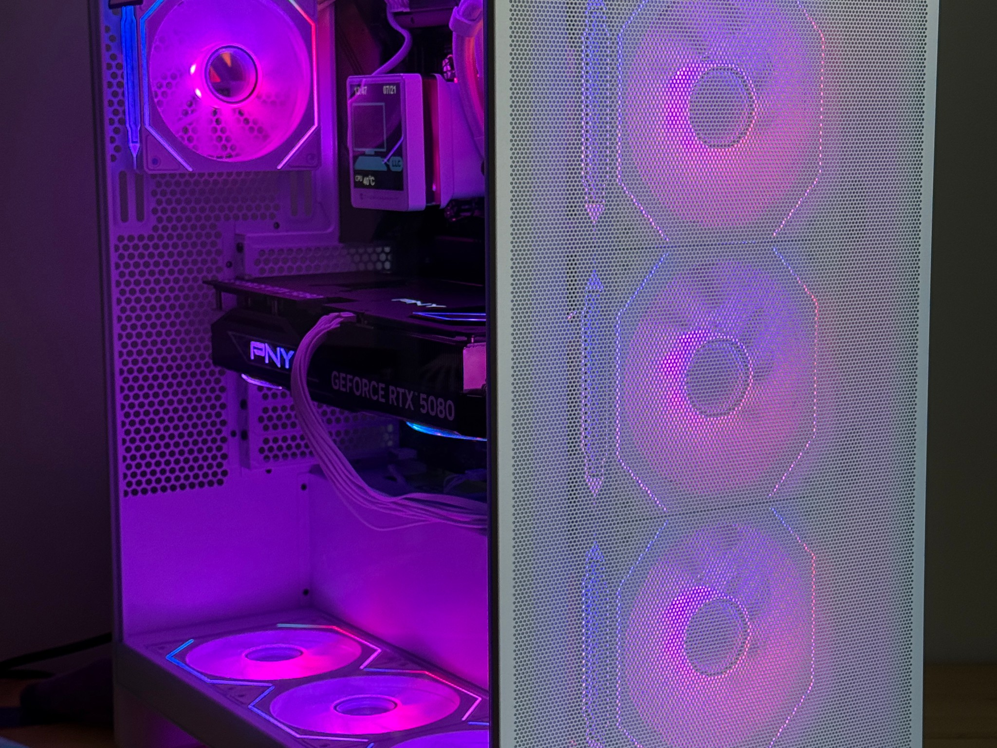 RTX 5080/Ryzen 7 9800x3d Gaming PC