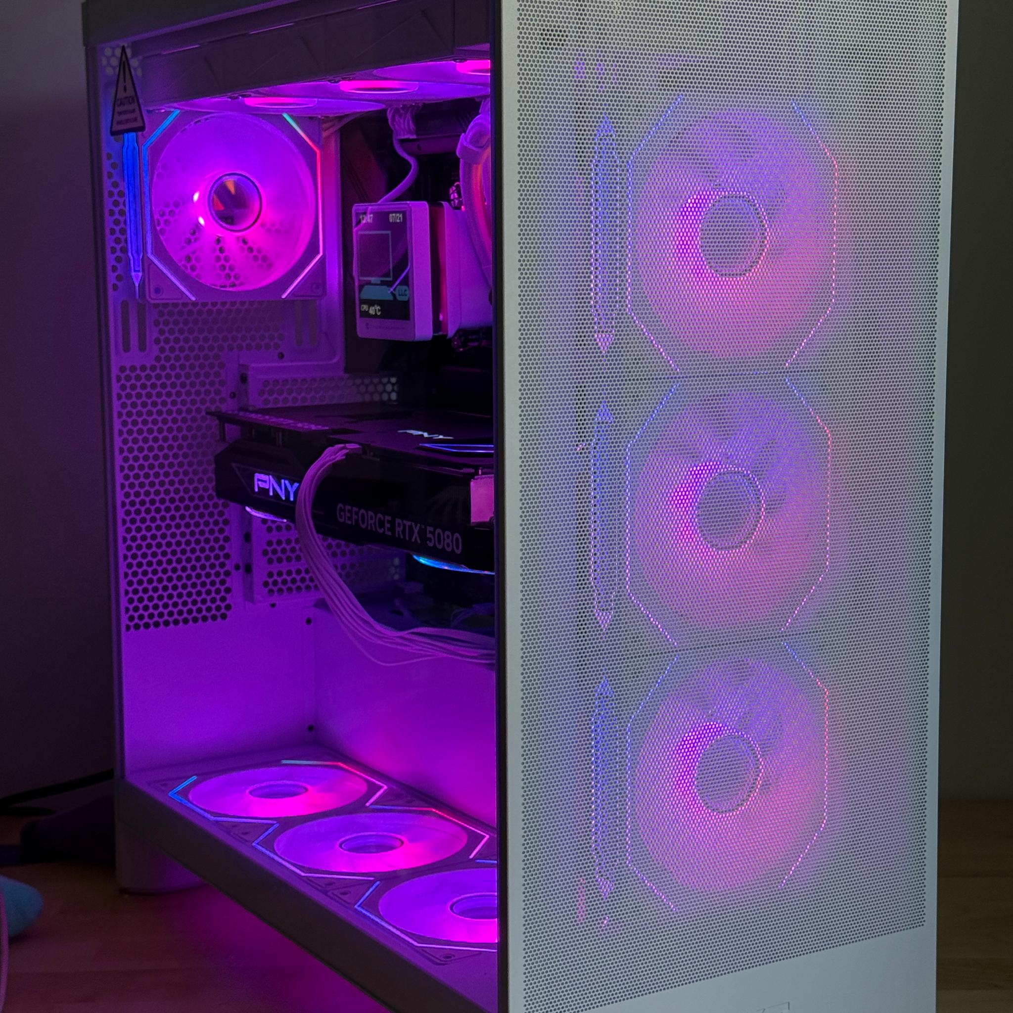 RTX 5080/Ryzen 7 9800x3d Gaming PC
