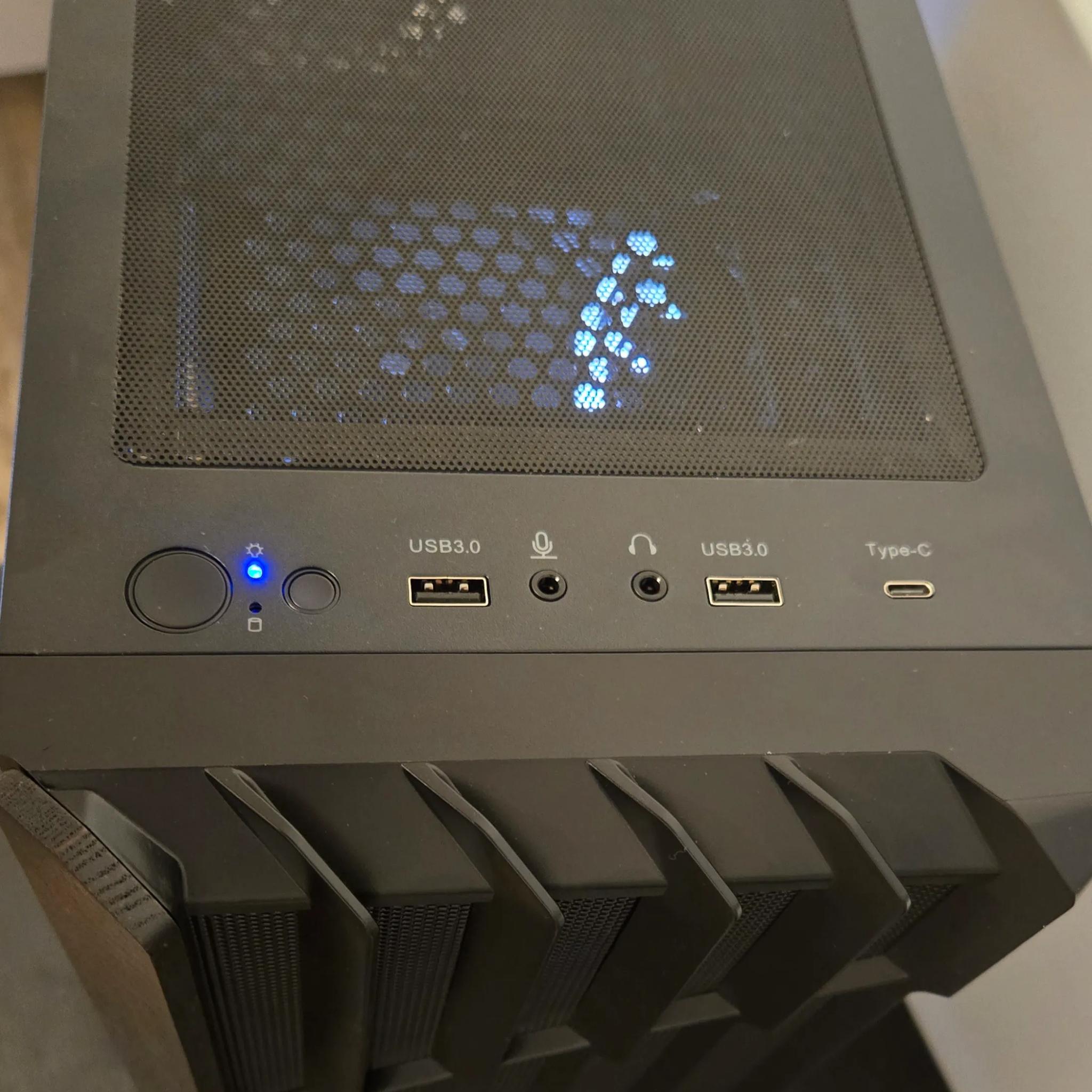 🌒 ShadowOak 🌒 – Stealth Gaming PC | Ryzen 5 7600 | Arc B580 12GB | 32GB DDR5 | WiFi | AM5