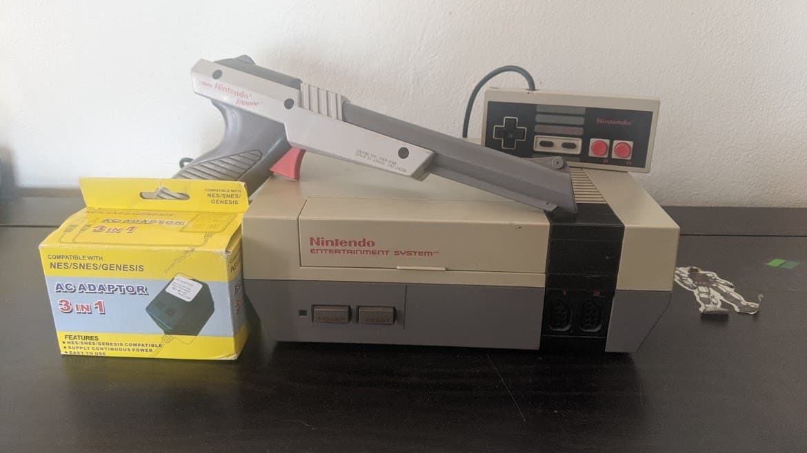 Nintendo Entertainment System Console + Controller & Game 