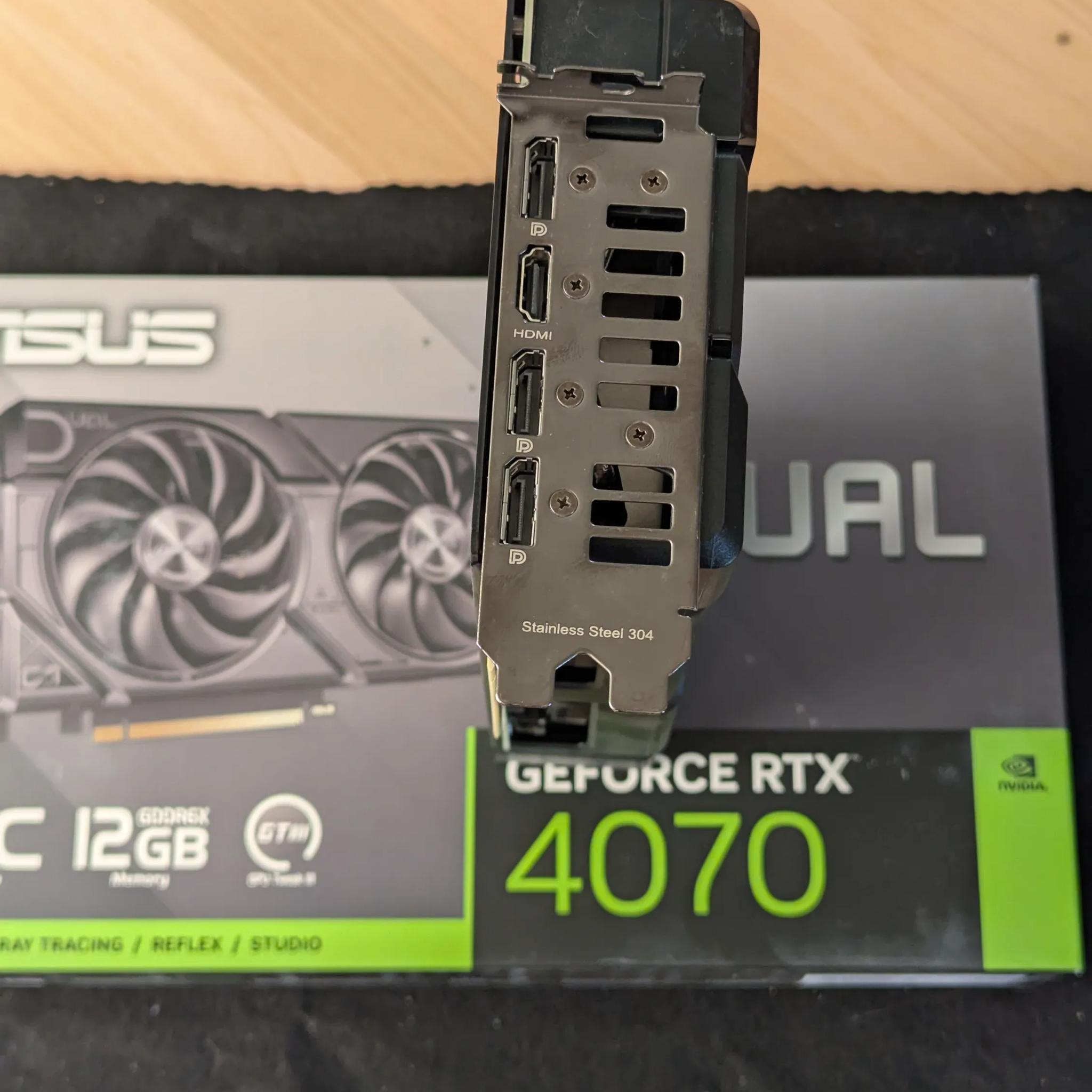 4070 12GB ASUS Dual GeForce RTX – Compact Powerhouse for 1440p & 4K 🧊