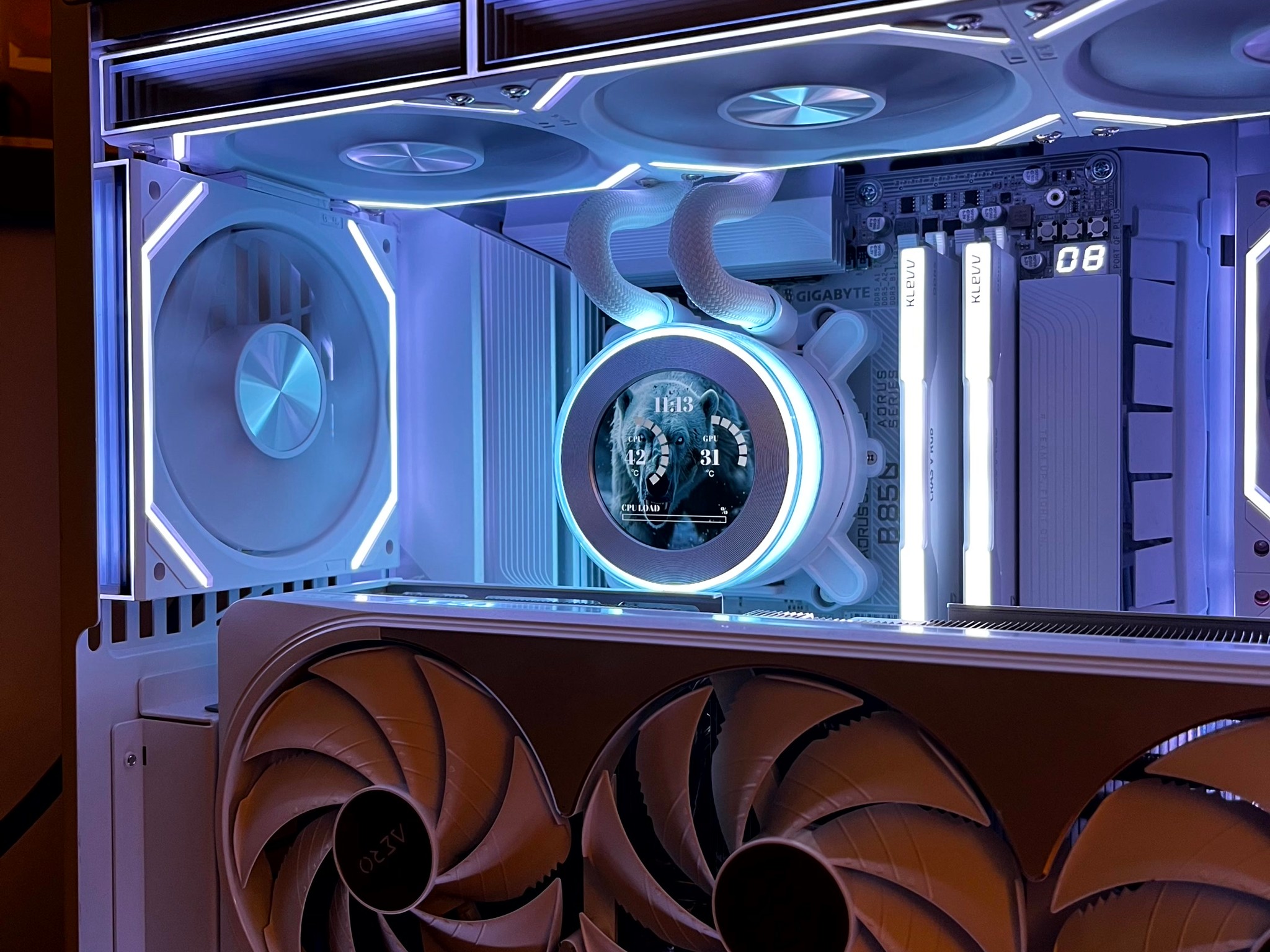 Isbjørn - RTX 5070 Ti OC | Ryzen 7 9800x3d | 2TB NVME | 32GB @6400 MT/sec | 1000W Gold PSU