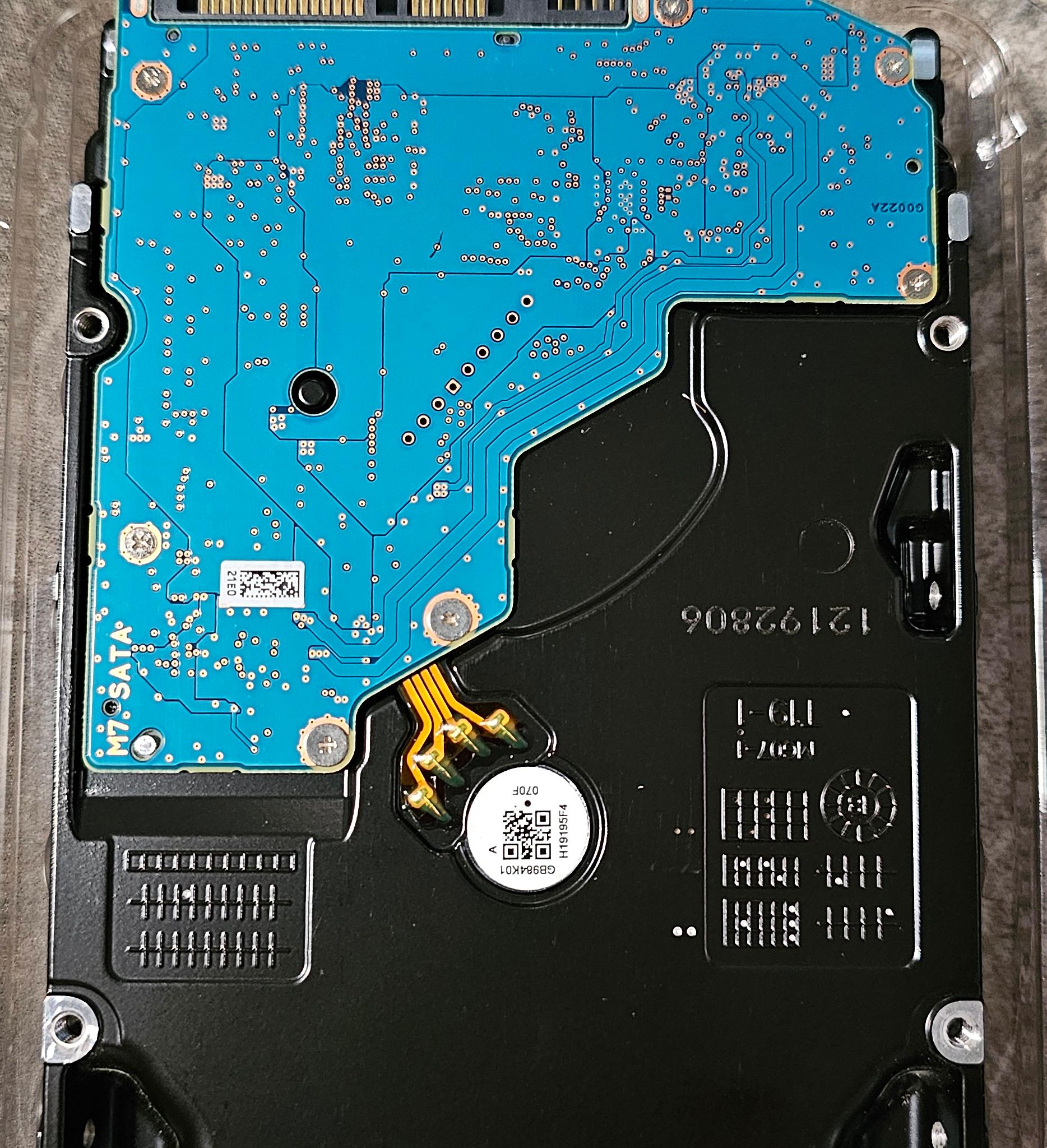Toshiba MG07ACA12TE 12TB SATAIII 3.5" 7200RPM Helium Sealed Enterprise HDD