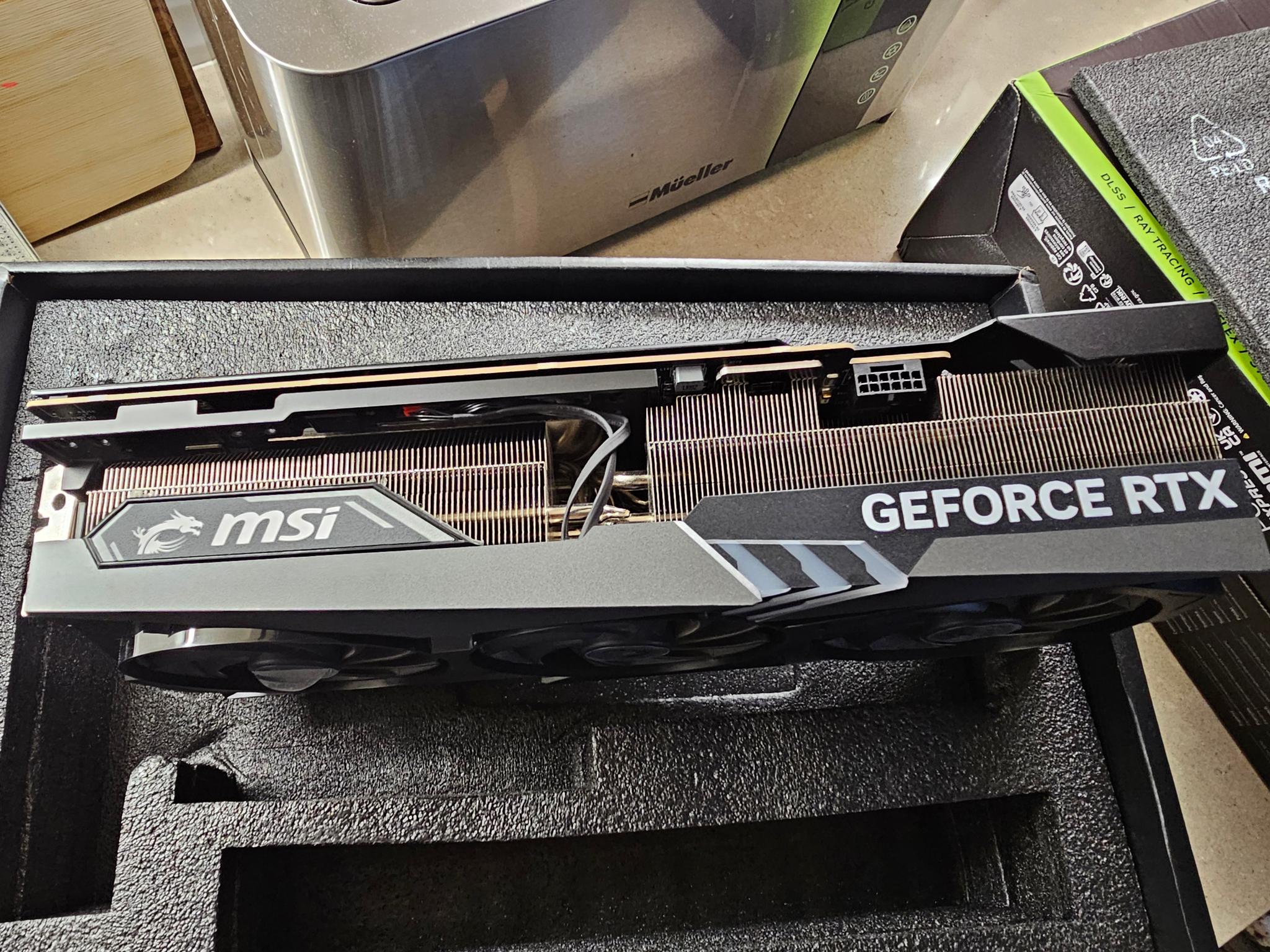 MSI GeForce RTX 4090 GAMING TRIO