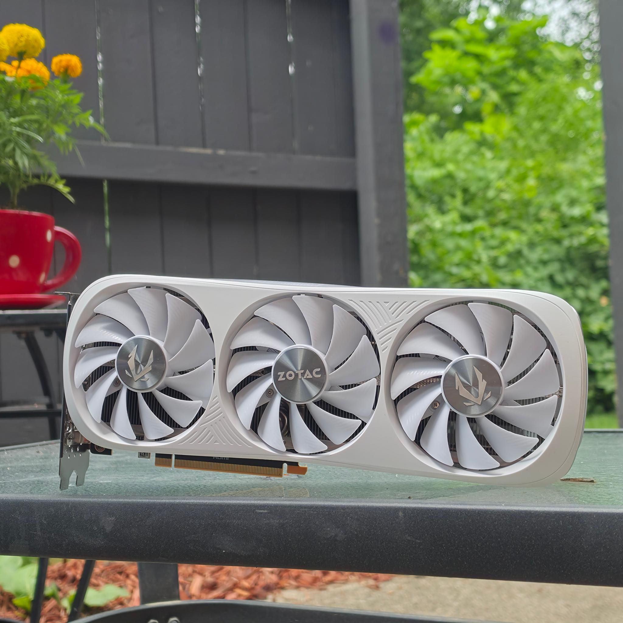 ZOTAC GAMING Trinity OC GeForce RTX 4080 SUPER