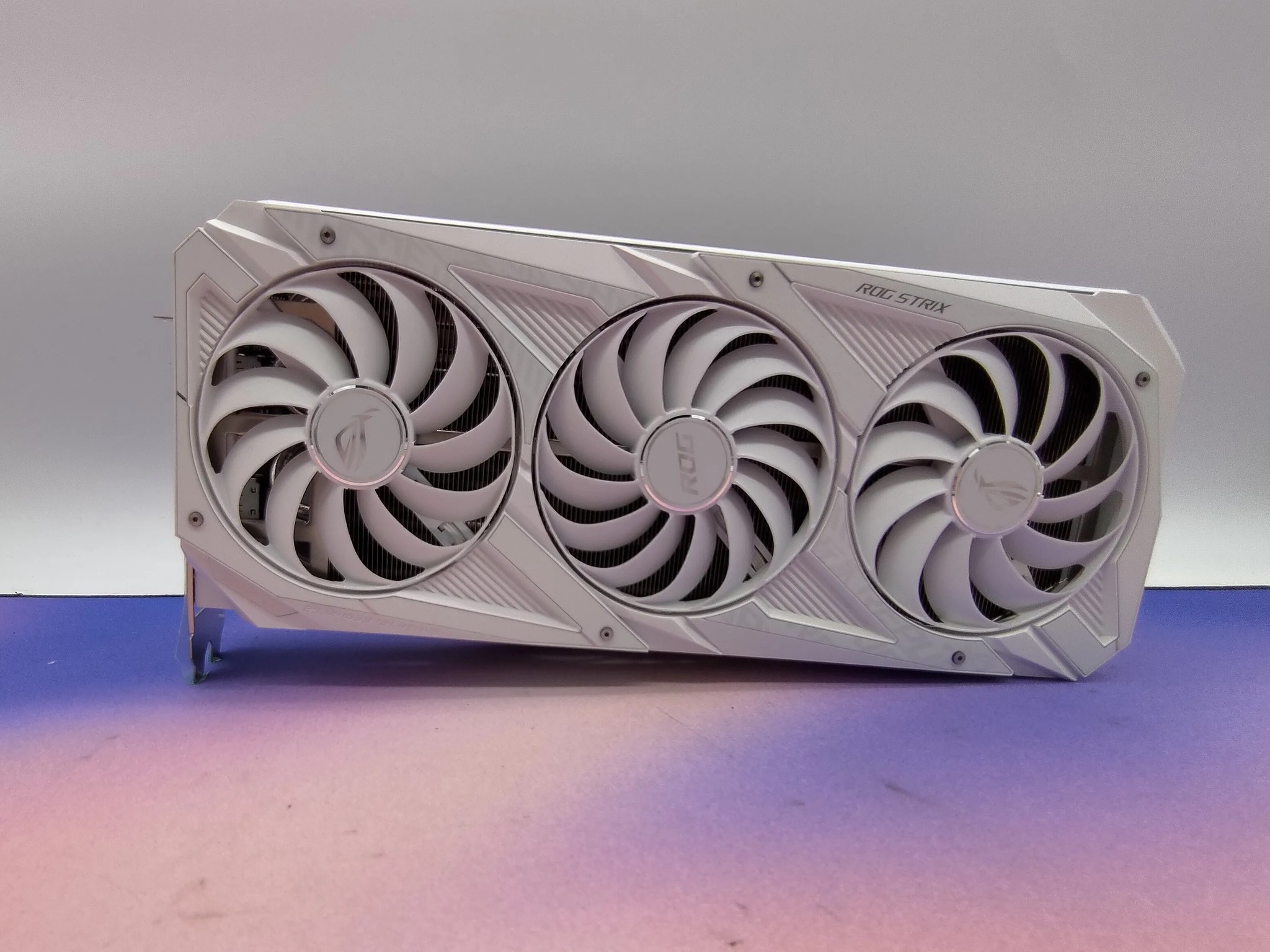 Asus ROG Strix RTX 3080 White Edition