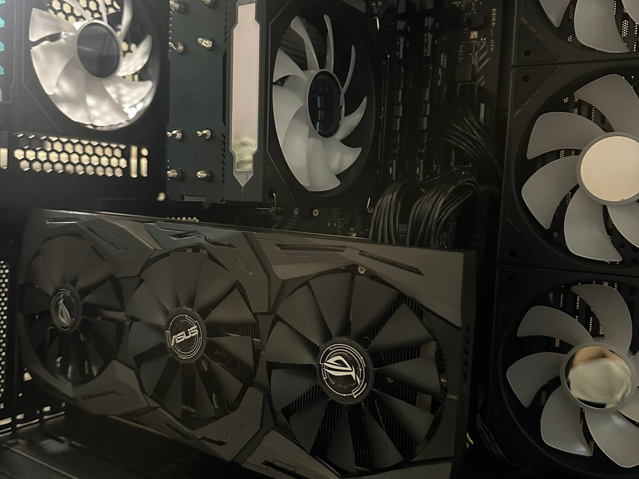 i7-8700K / ASUS Strix RTX 2070 / 512G NVME / 16GB RAM