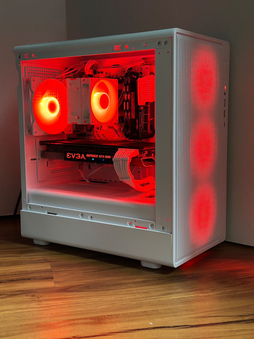 GTX 1080 | Ryzen 7 2700x | 16GB DDR4 | 1TB SSD | Win 11 | Office