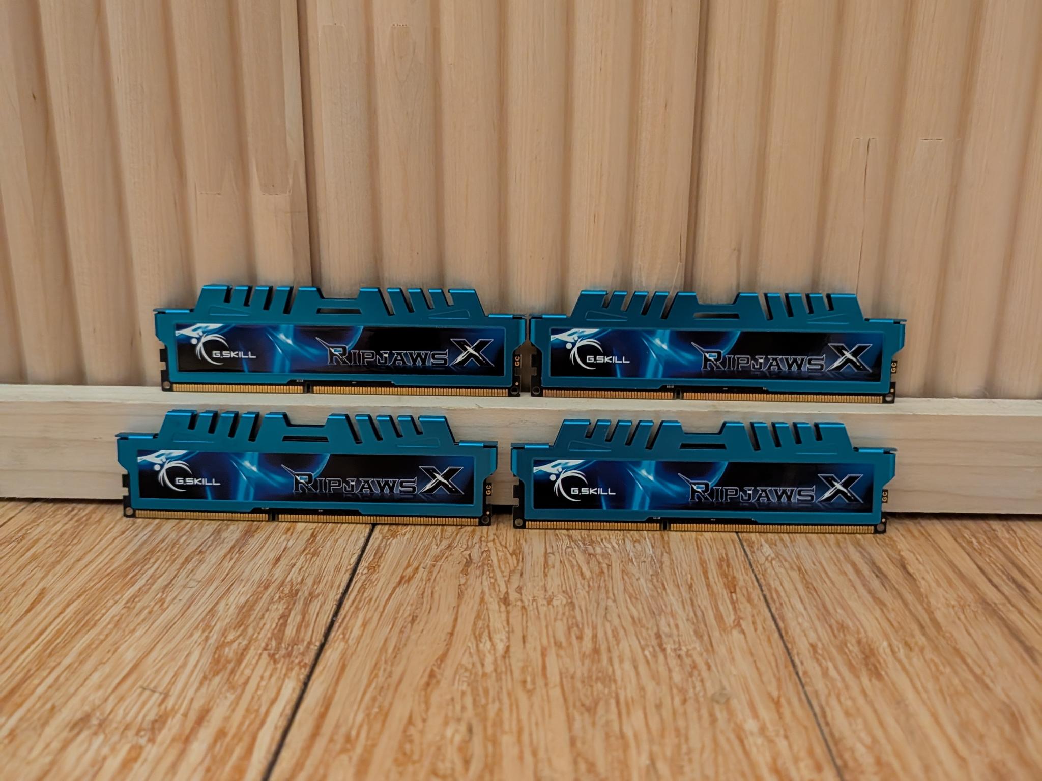 16GB G.SKILL DDR3 1600 (4x4GB)