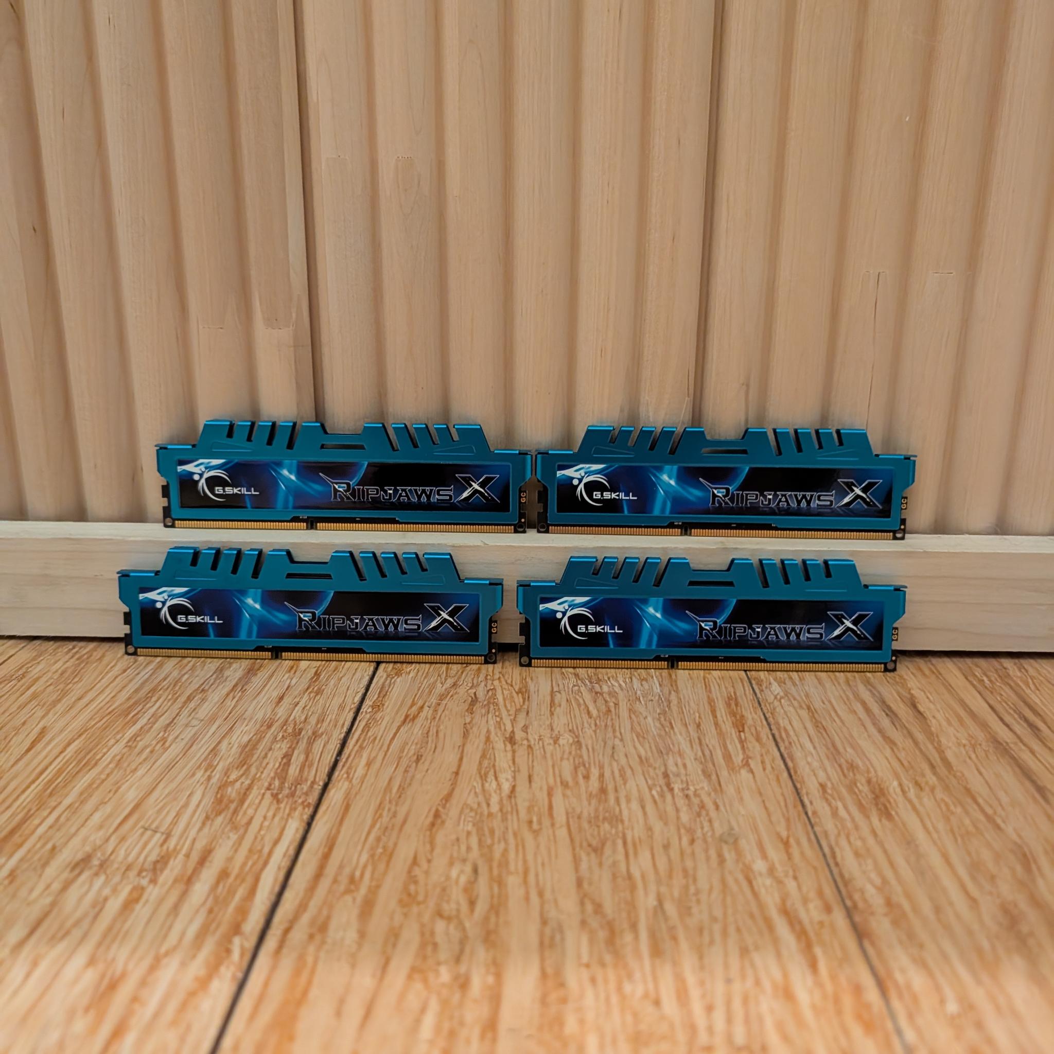 16GB G.SKILL DDR3 1600 (4x4GB)