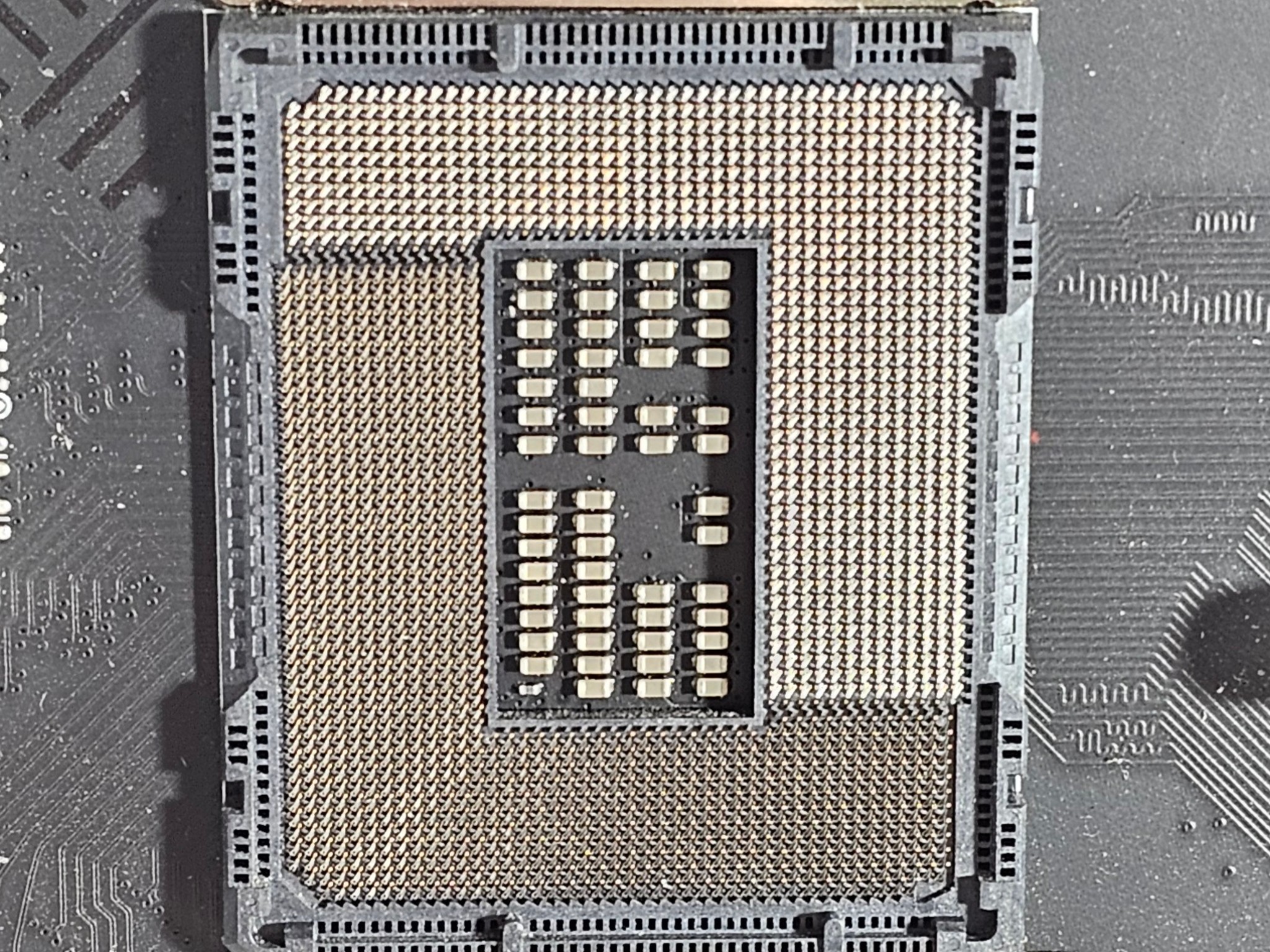 MSI PRO Z690-A WIFI LGA1700 DDR5 ATX Motherboard
