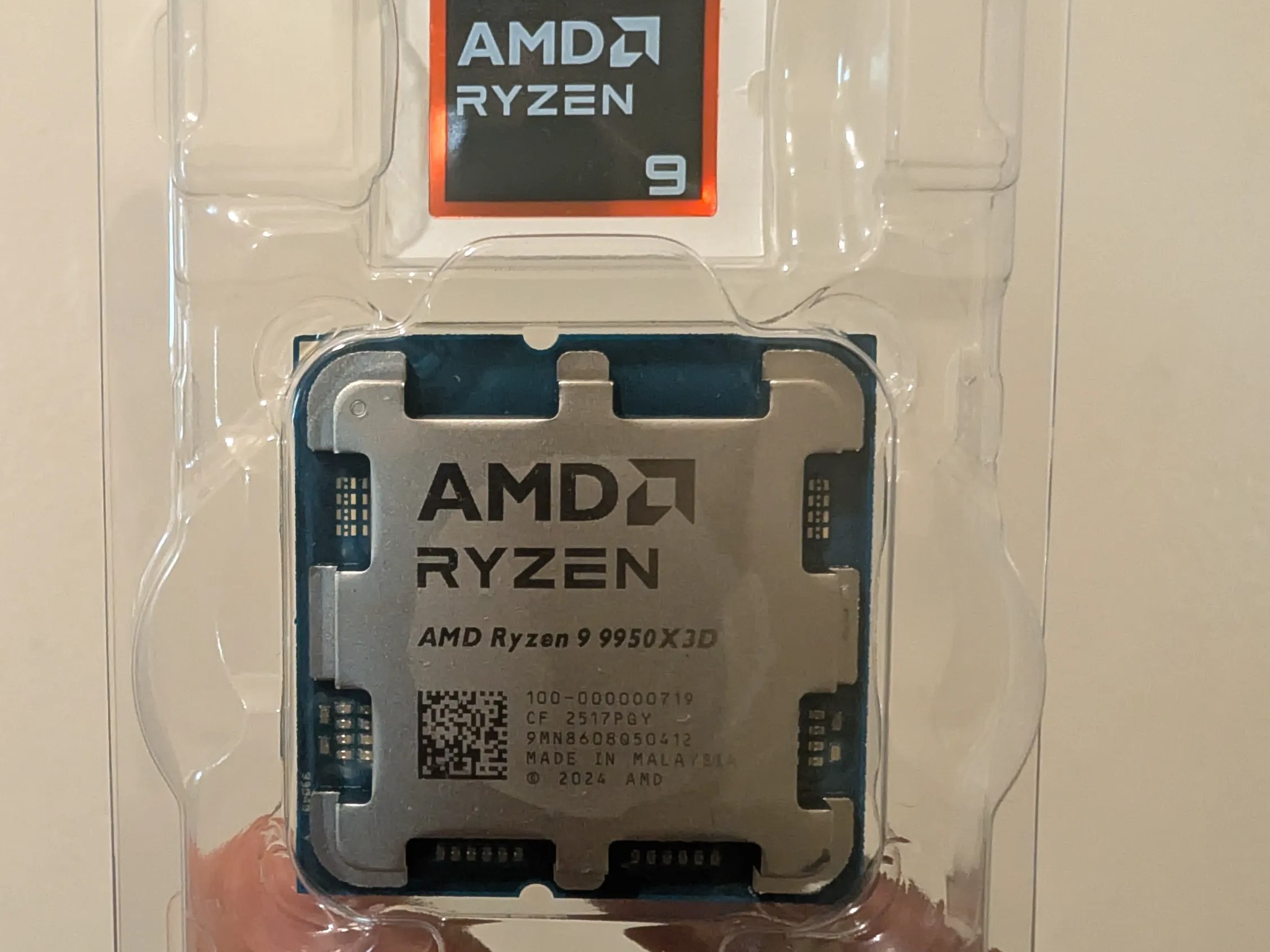 Ryzen 9 9950X3D 16-core, 32-Thread AM5 Desktop Processor