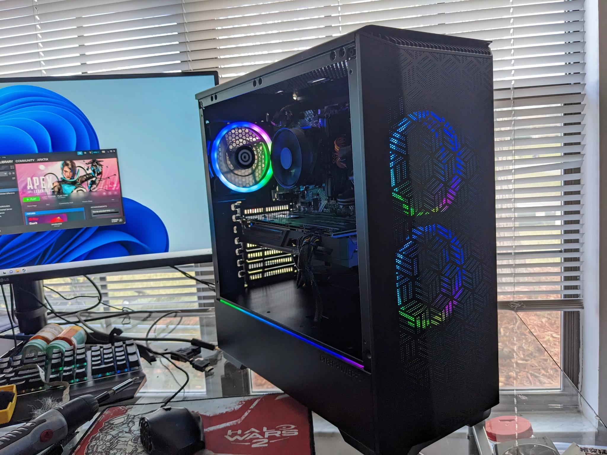 Phanteks, Win11, Ryzen 3100, 32gb ddr4-3200, R9 390 8gb GPU, SSD+HDD, BT+WiFi