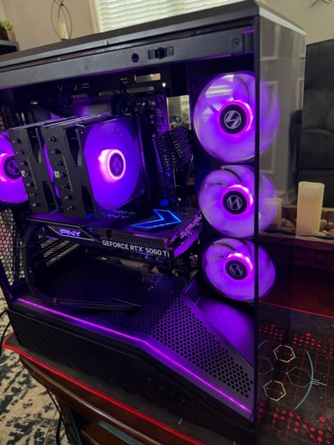 Custom Gaming PC  5060ti 16GB  and 9700X