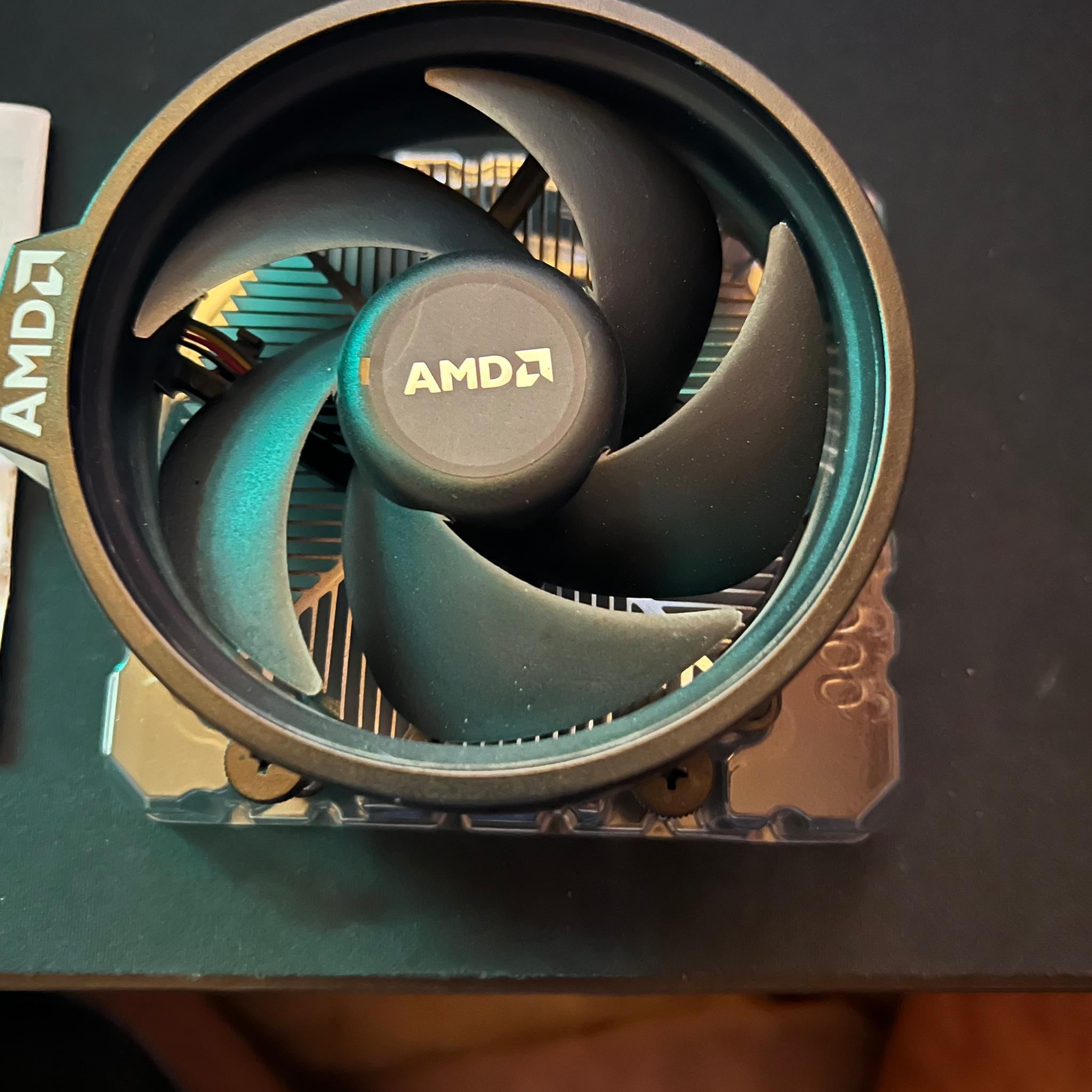 AMD Ryzen 5 5600X 6-core and 12-wire unlocked desktop processor Wraith Stealth Cooler (No paste)